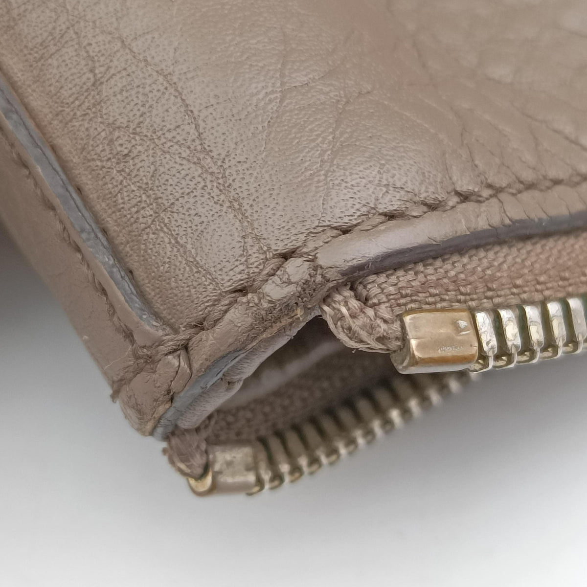 Vintage Gucci Soho Gray beige Leather 282307 handbag | stylenewstar