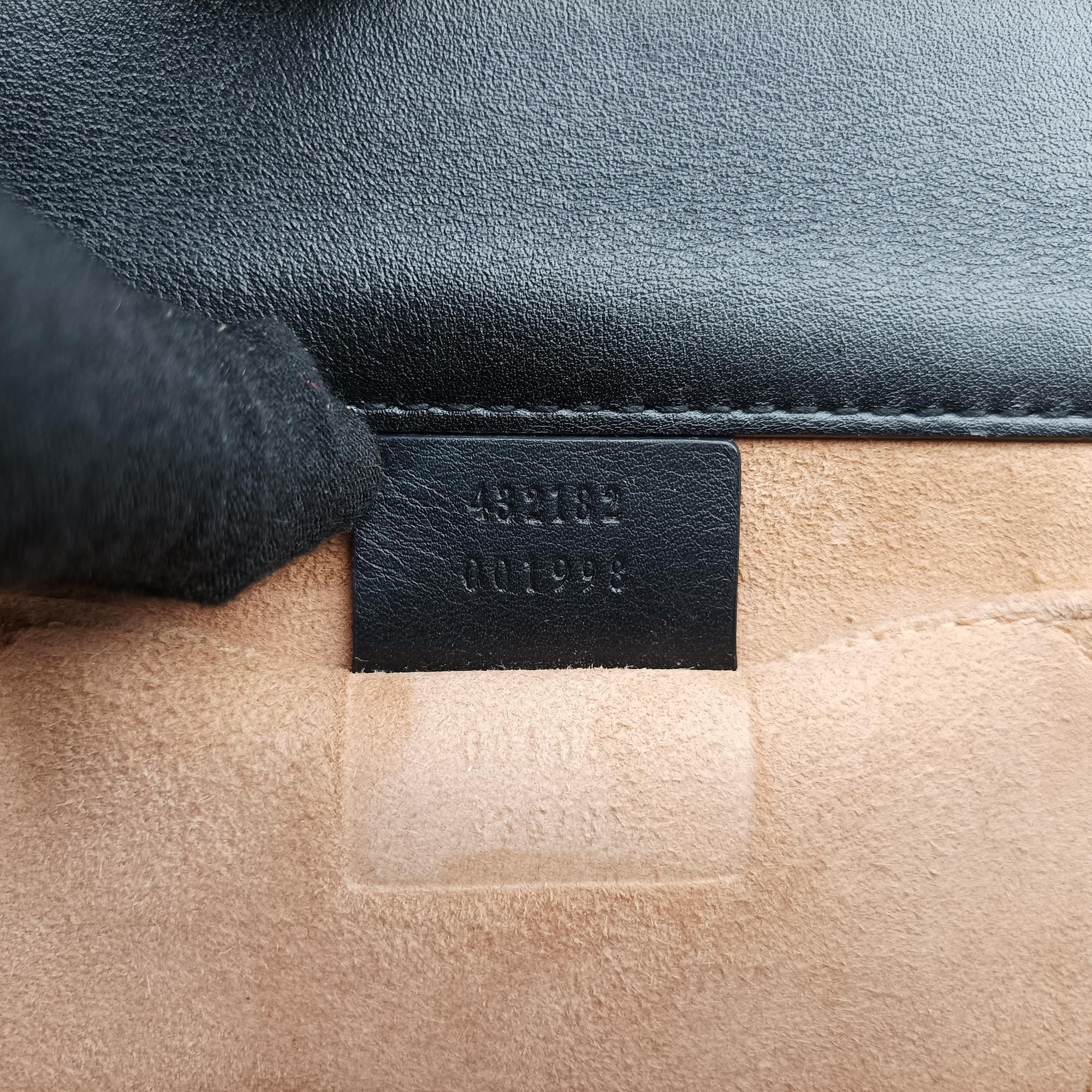Secondhand Gucci Padlock Black Leather 432182 shoulderbag | stylenewstar