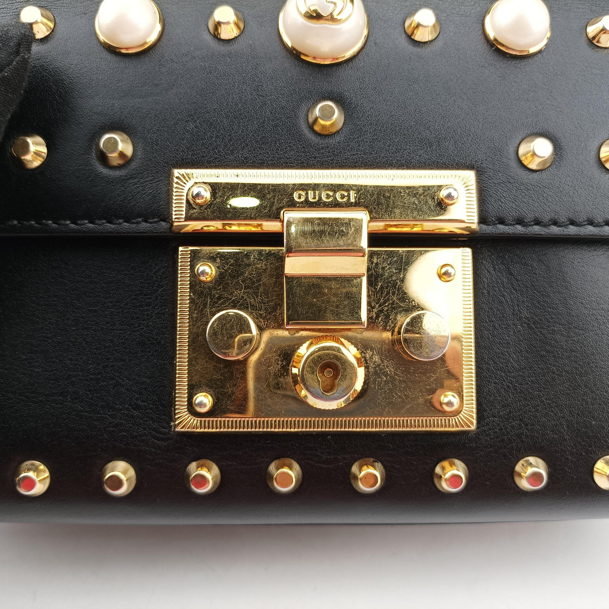 Secondhand Gucci Padlock Black Leather 432182 shoulderbag | stylenewstar