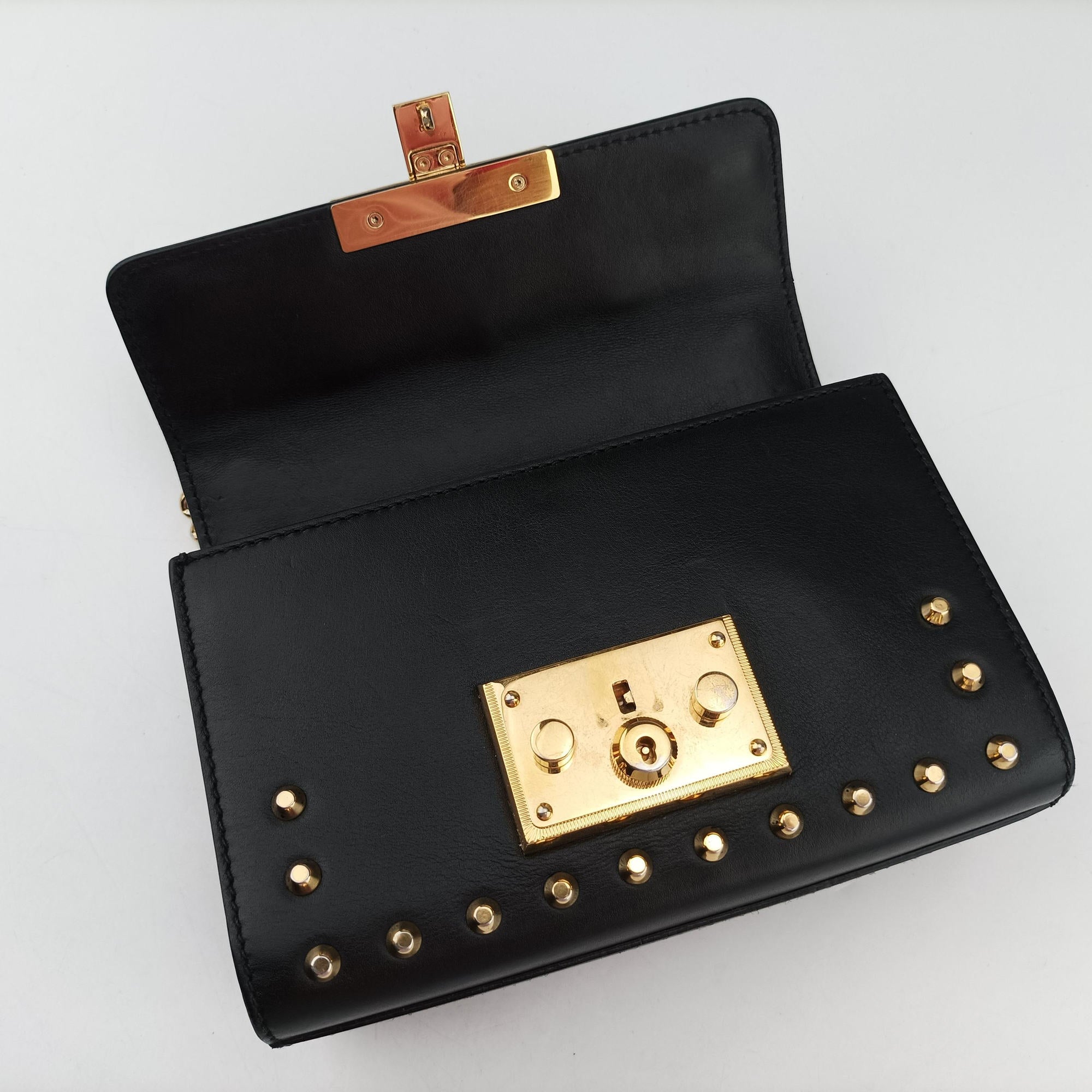 Secondhand Gucci Padlock Black Leather 432182 shoulderbag | stylenewstar