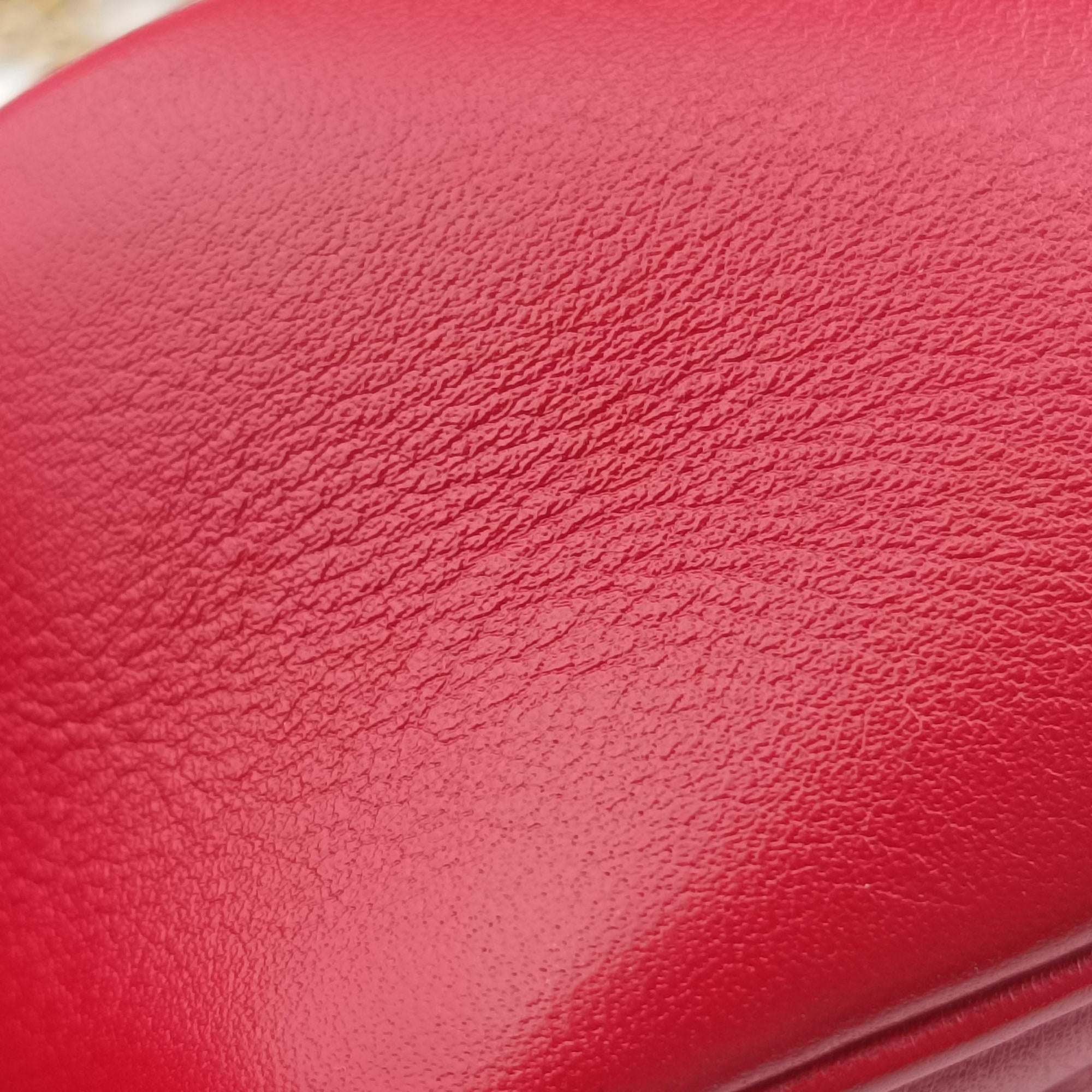 Pre-owned Gucci GG Marmont Red Leather 476433 shoulderbag | stylenewstar