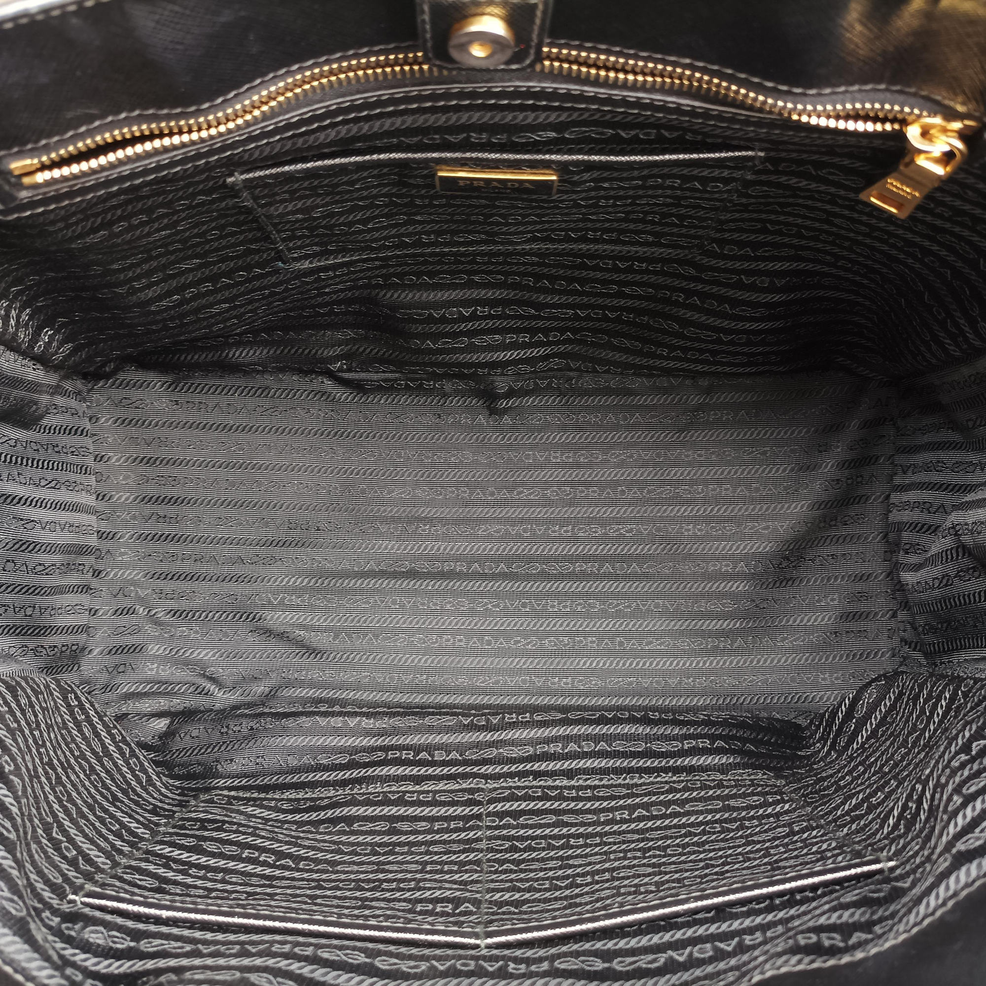 Pre-owned Prada Galleria Black SAFFIANO Leather BN2274 handbag | stylenewstar