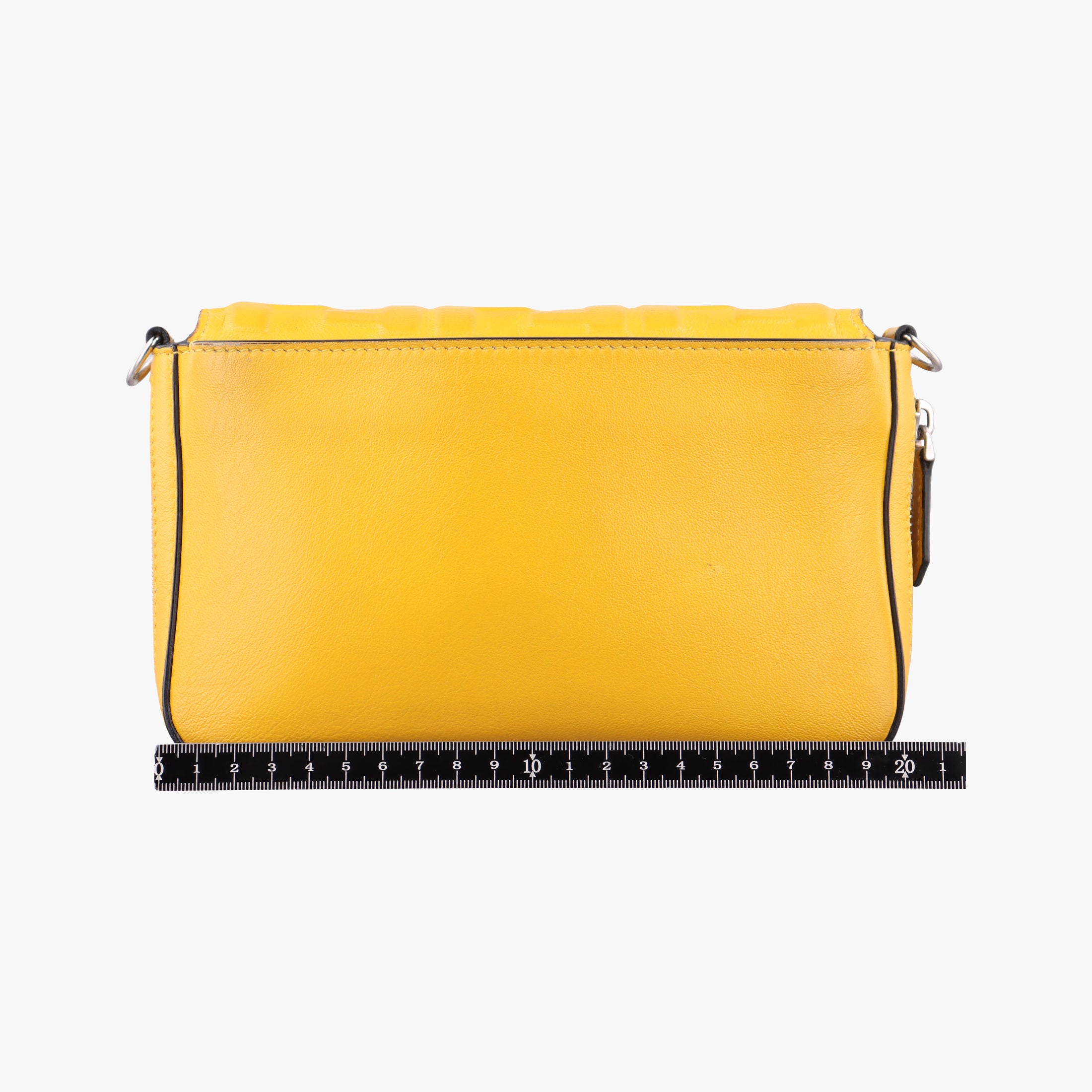 Pre-owned Fendi Flap Expand Yellow Leather 7M0299 shoulderbag | stylenewstar
