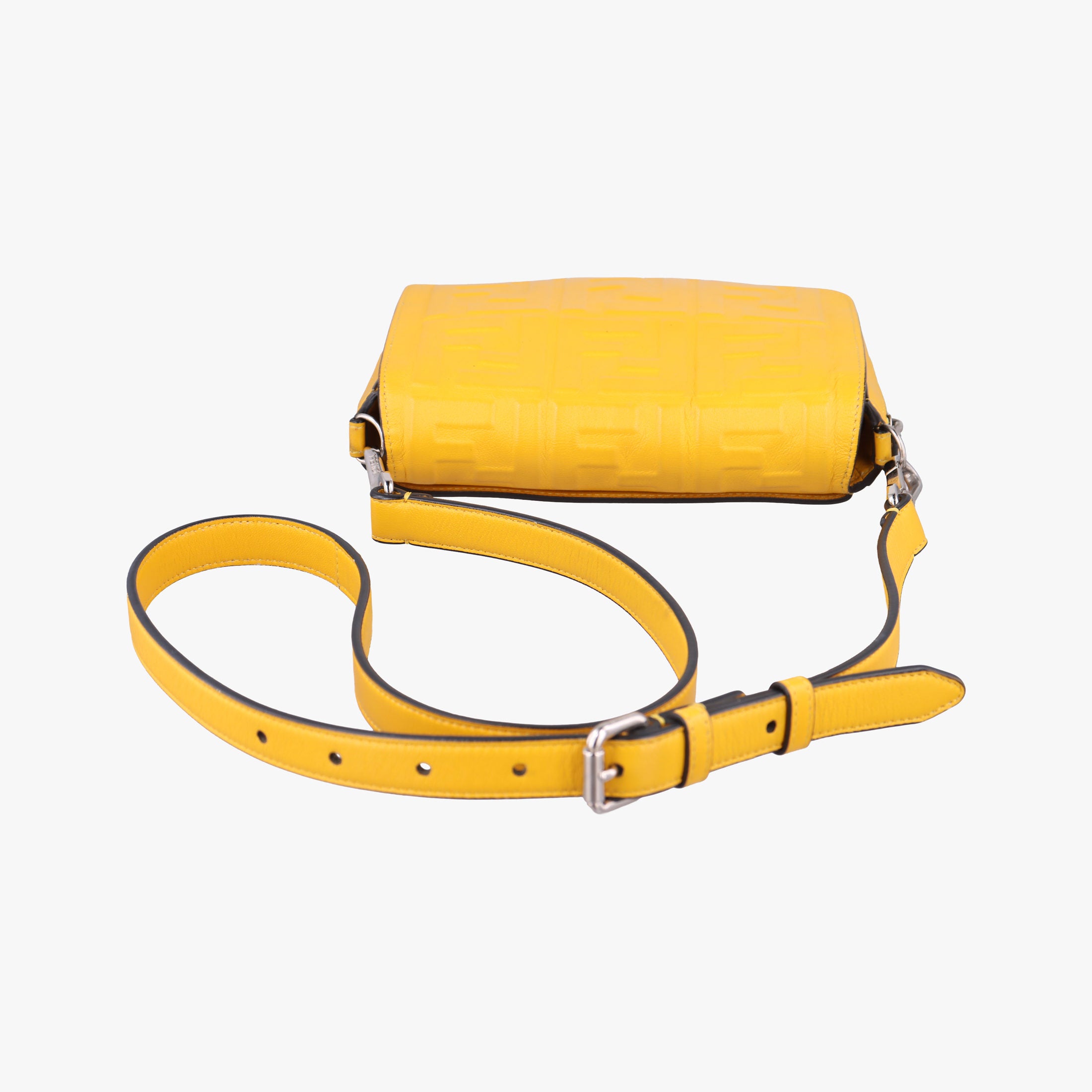 Pre-owned Fendi Flap Expand Yellow Leather 7M0299 shoulderbag | stylenewstar