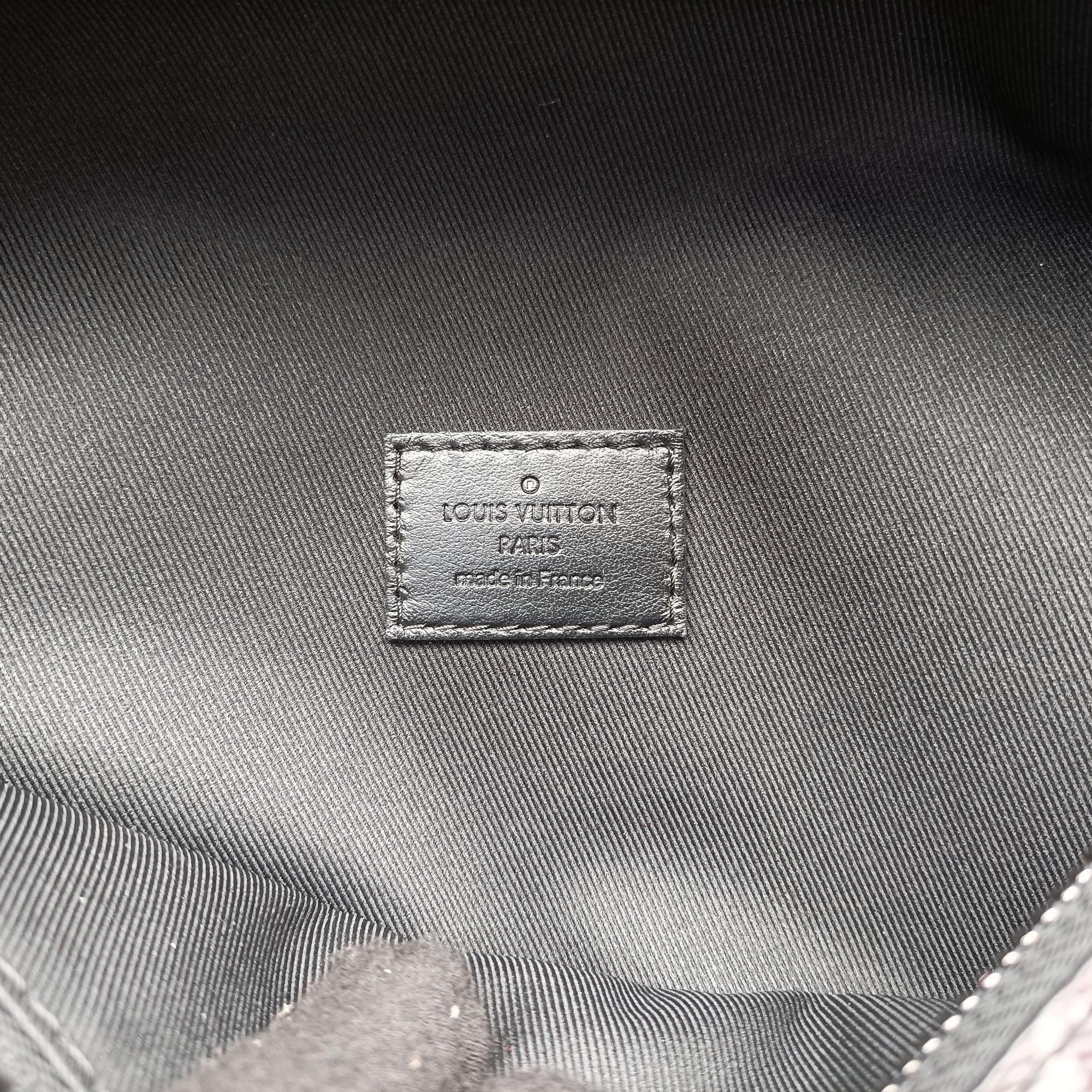 Pre-owned Louis Vuitton Discovery Black×multicolor Monogram Galaxy M44444 bum bag/waist bag | stylenewstar