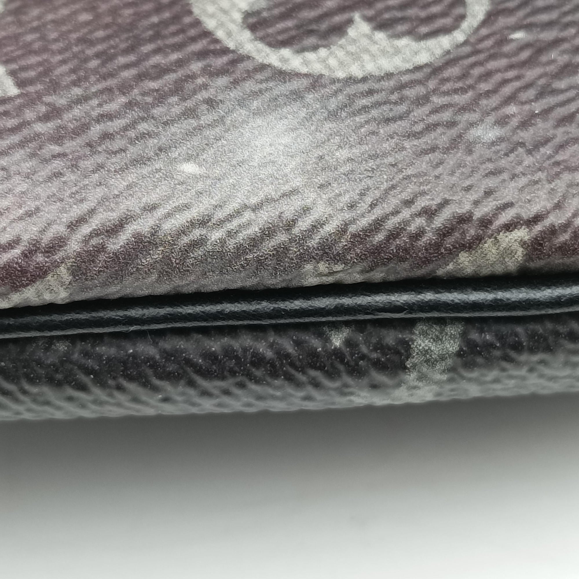 Pre-owned Louis Vuitton Discovery Black×multicolor Monogram Galaxy M44444 bum bag/waist bag | stylenewstar