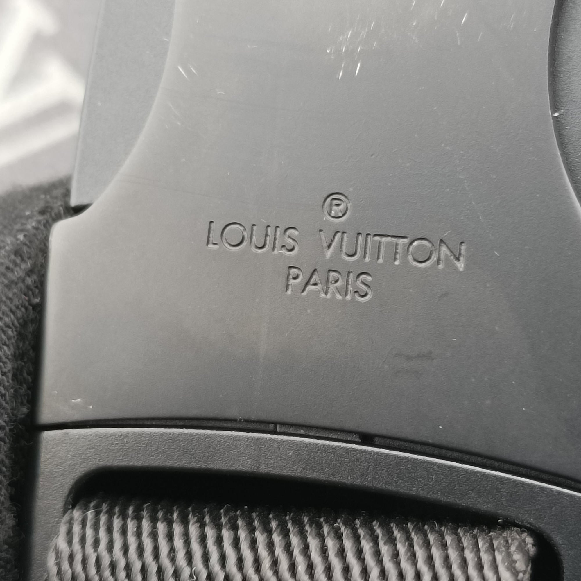 Pre-owned Louis Vuitton Discovery Black×multicolor Monogram Galaxy M44444 bum bag/waist bag | stylenewstar