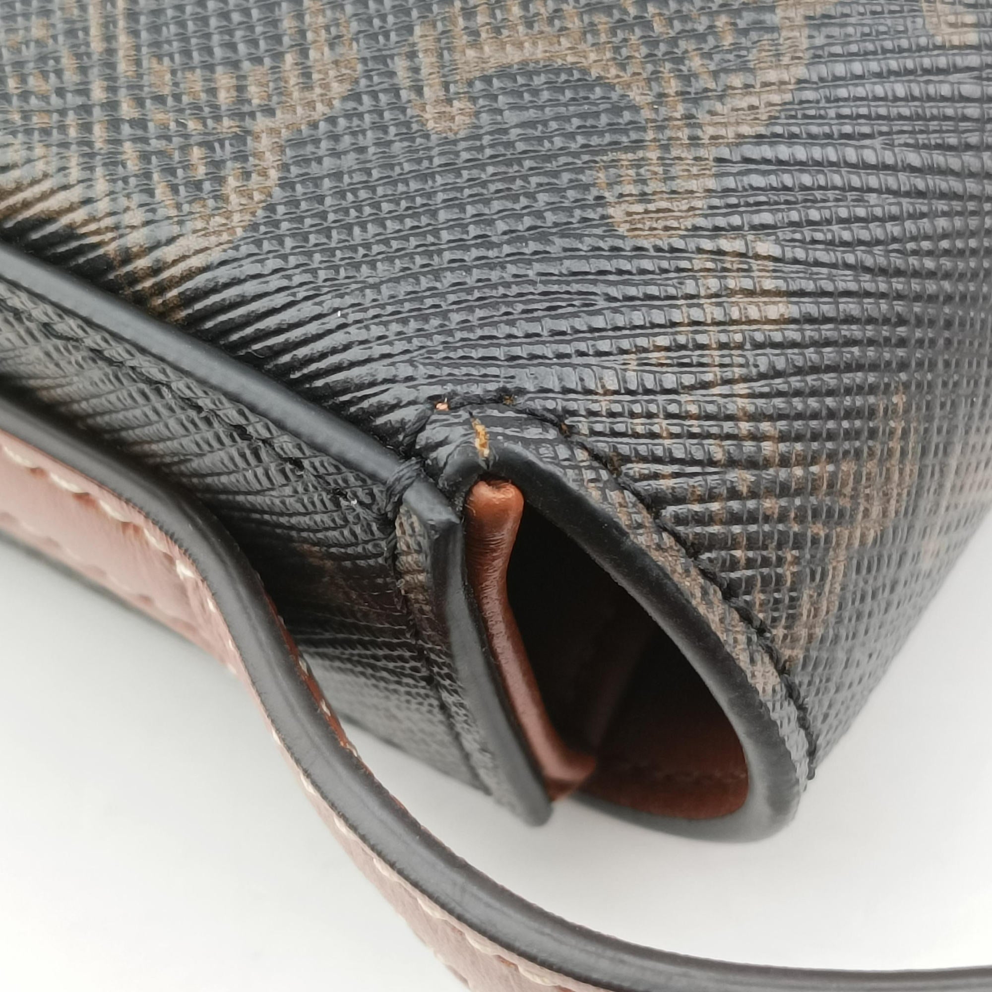 Pre-owned Celine TRIOMPHE Brown PVC coated canvas  shoulderbag | stylenewstar