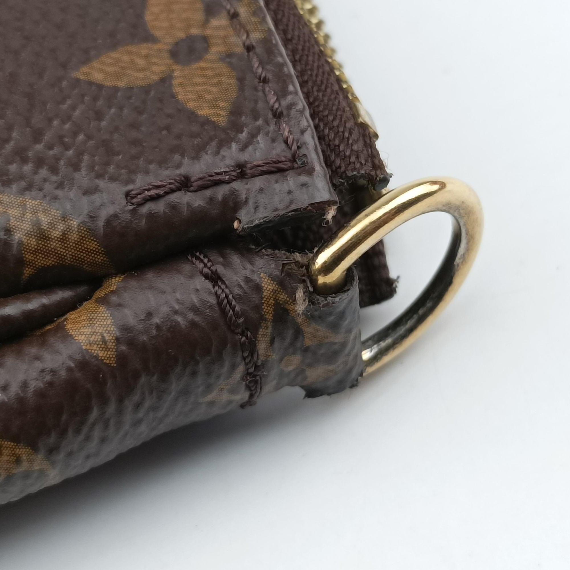 Secondhand Louis Vuitton MULTI POCHETTE ACCESSOIRES MARRON×ROSE CLAIRE Monogram Canvas M44840 shoulderbag | stylenewstar
