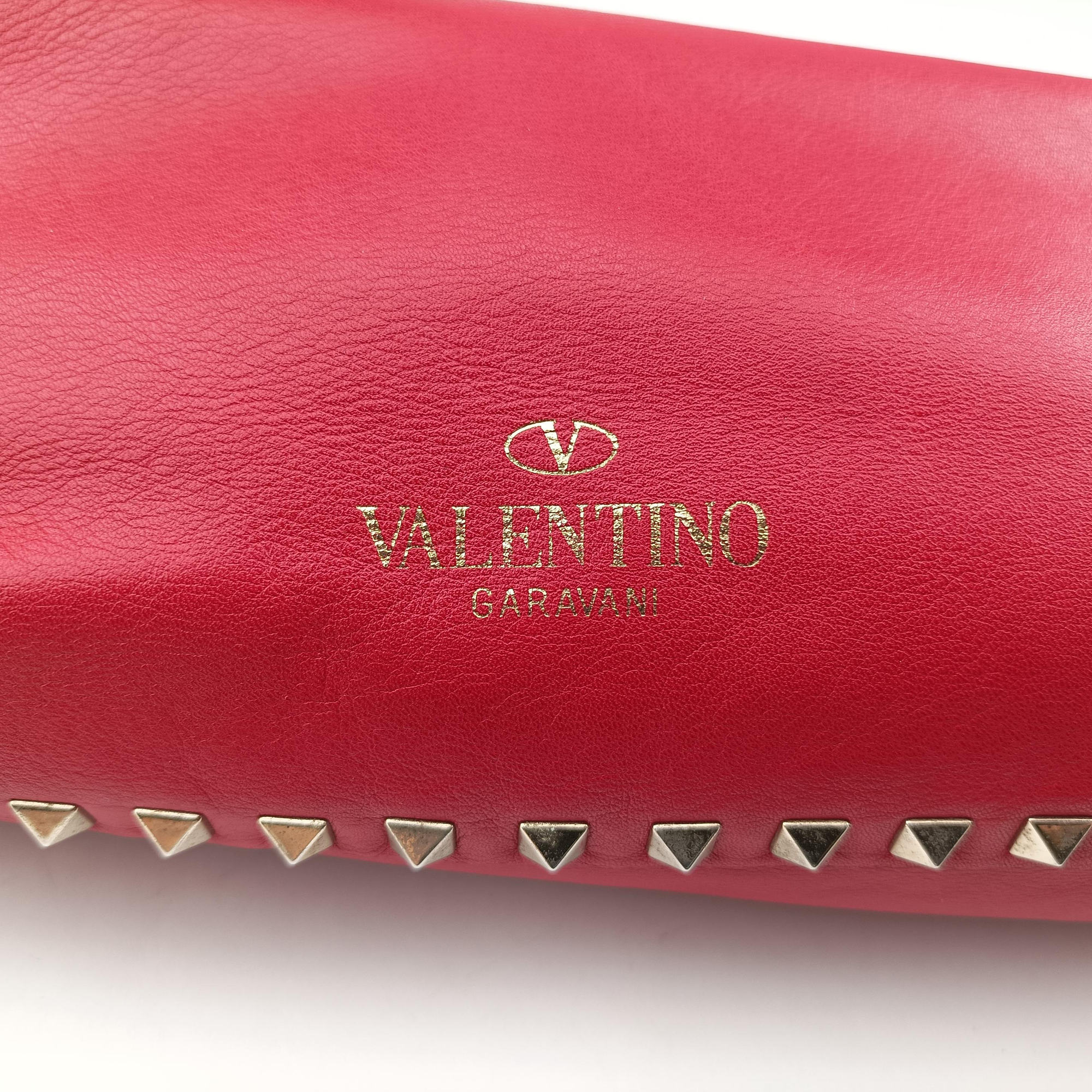 Pre-owned Valentino Rockstud Red Leather  shoulderbag | stylenewstar