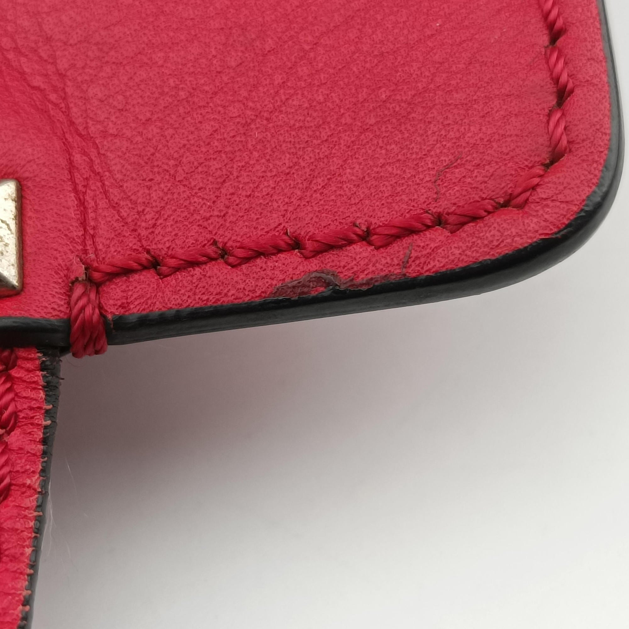 Pre-owned Valentino Rockstud Red Leather  shoulderbag | stylenewstar