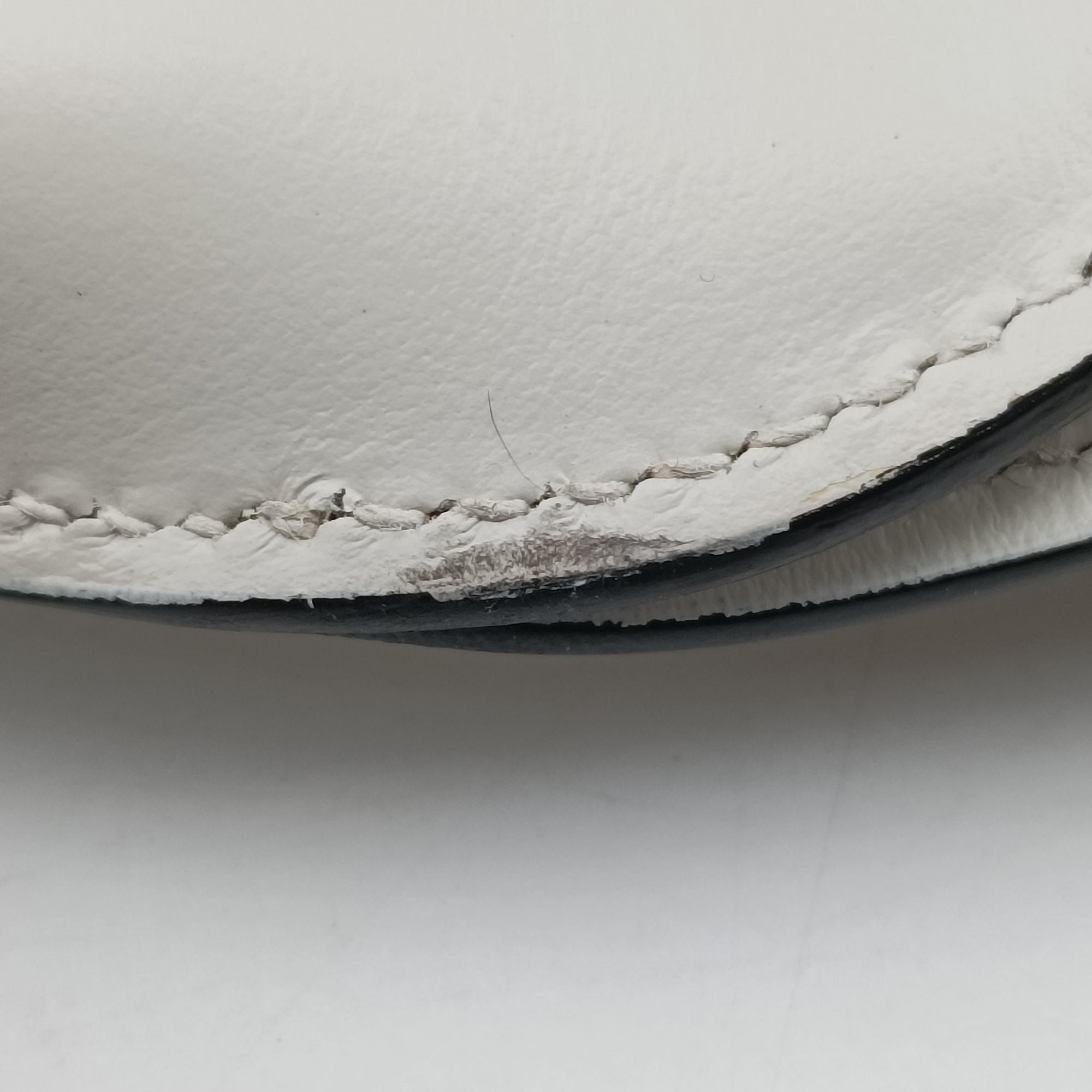 Vintage Prada Manuelle White Leather  handbag | stylenewstar