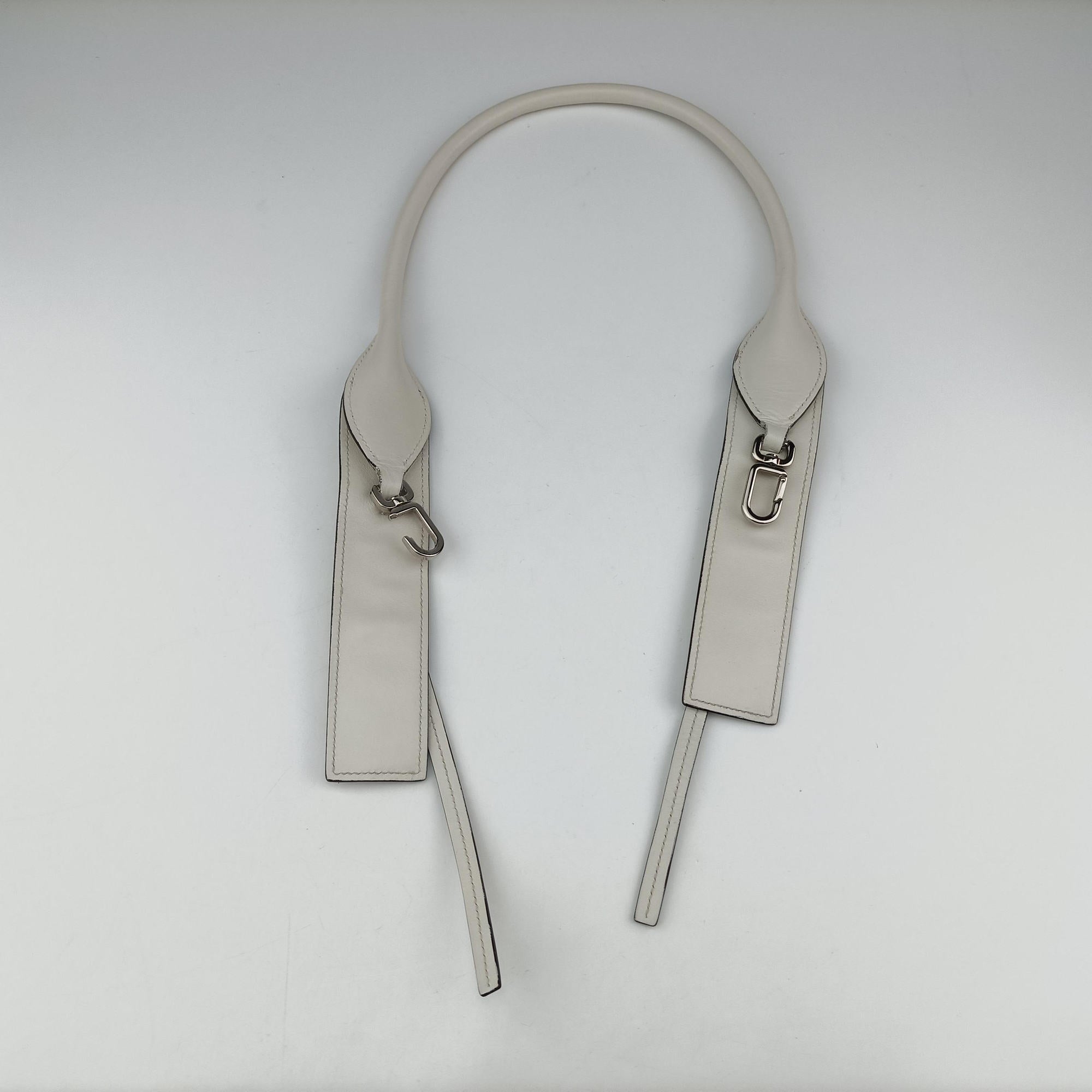 Vintage Prada Manuelle White Leather  handbag | stylenewstar