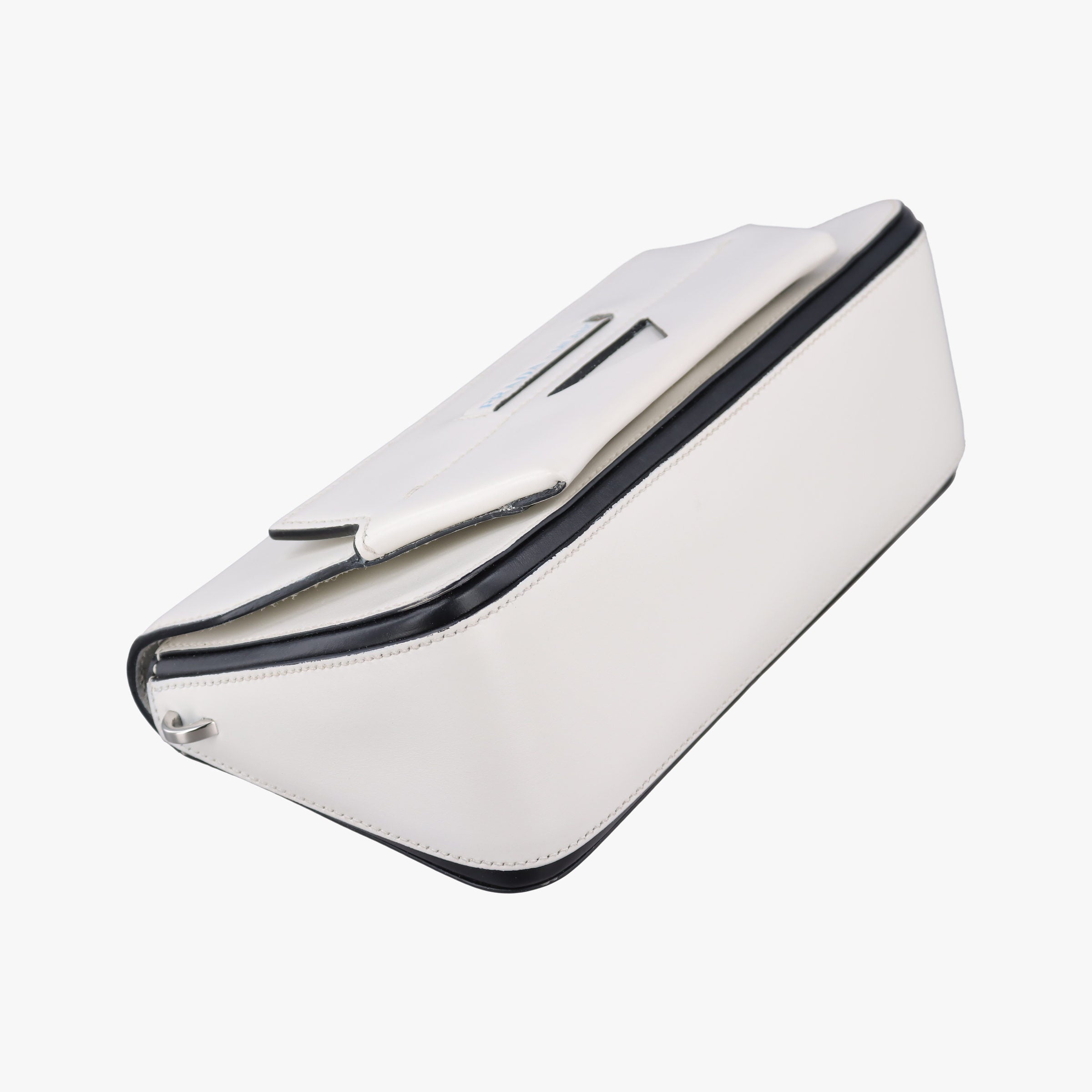 Vintage Prada Manuelle White Leather  handbag | stylenewstar