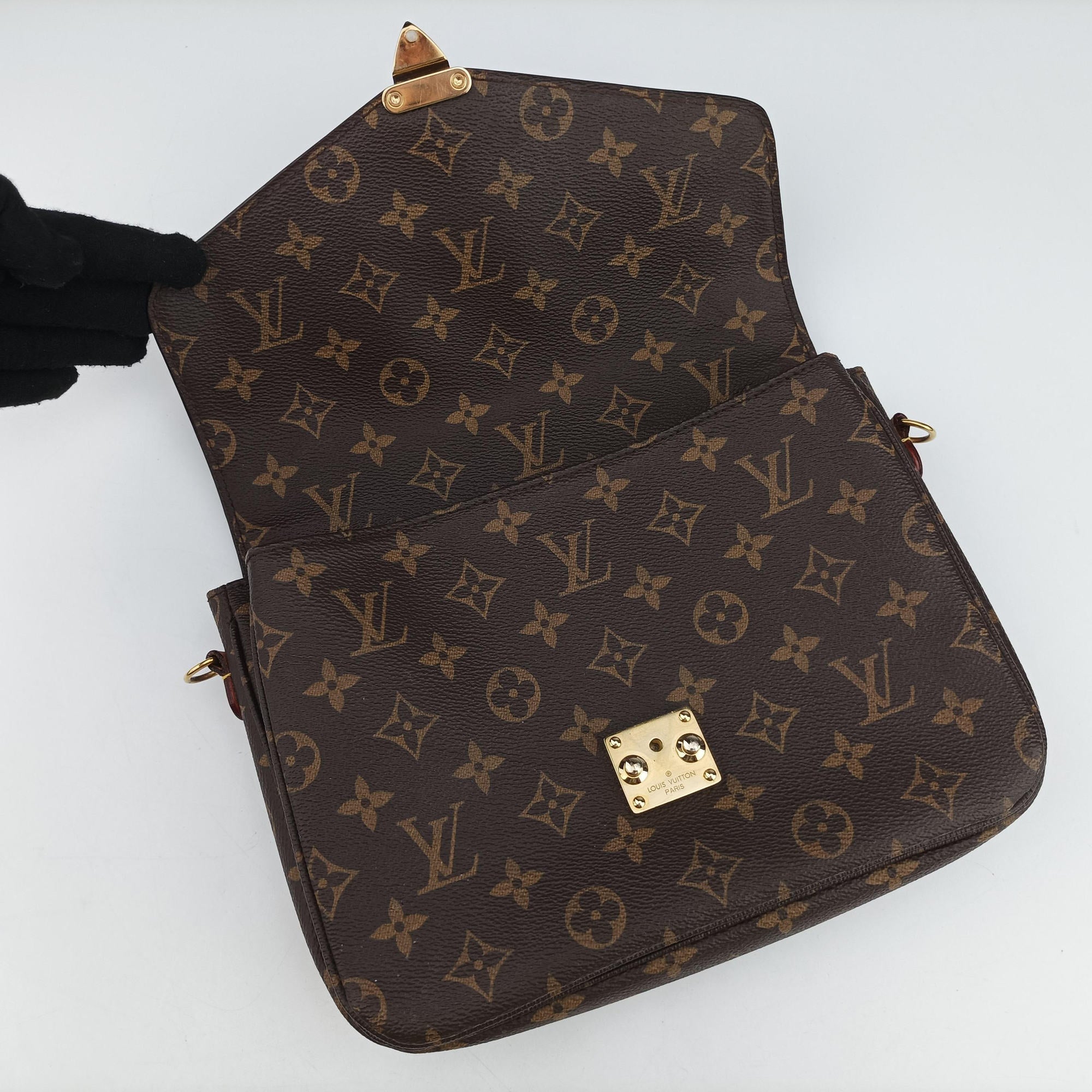 Pre-owned Louis Vuitton Pochette Metis MM Brown Monogram Canvas M44875 shoulderbag | stylenewstar