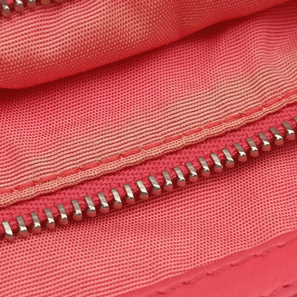 Secondhand Christian Dior Cannage Dior Soft Shopping Pink lambskin  handbag | stylenewstar