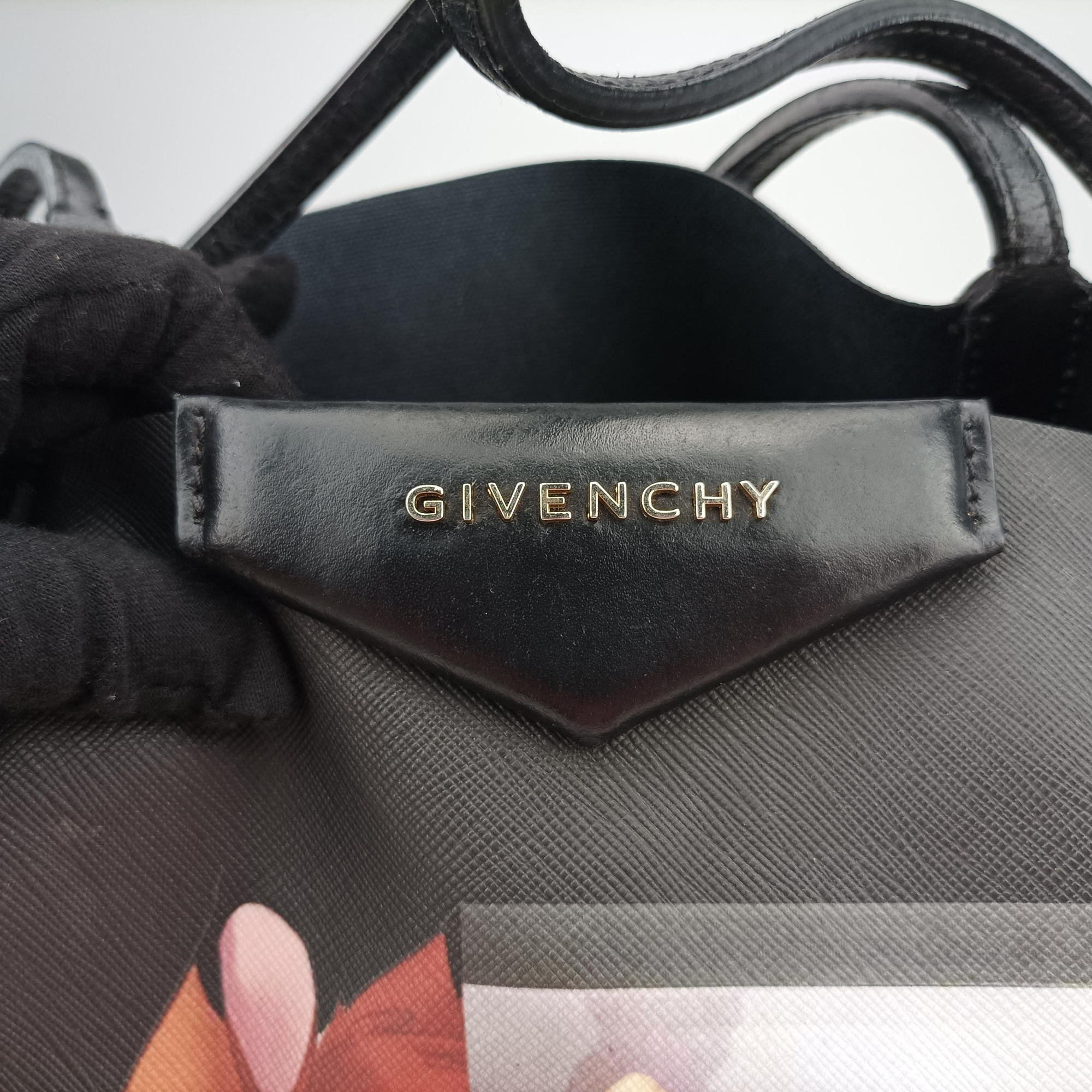 Vintage Givenchy Bambi Print Antigona tote Black Leather  handbag | stylenewstar