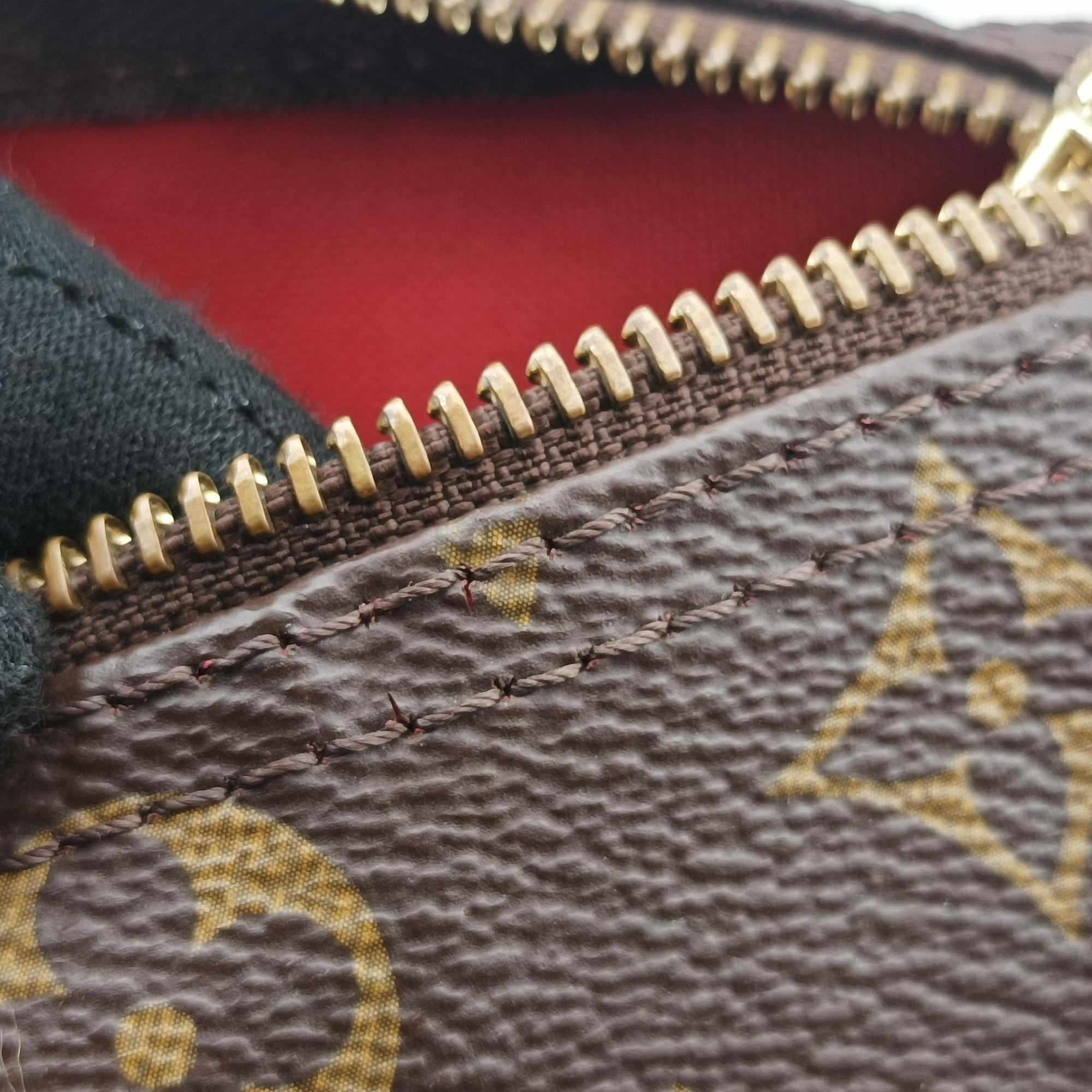 Pre-owned Louis Vuitton SPEEDY30 brown×Flamingo Monogram Totem M41665 handbag | stylenewstar
