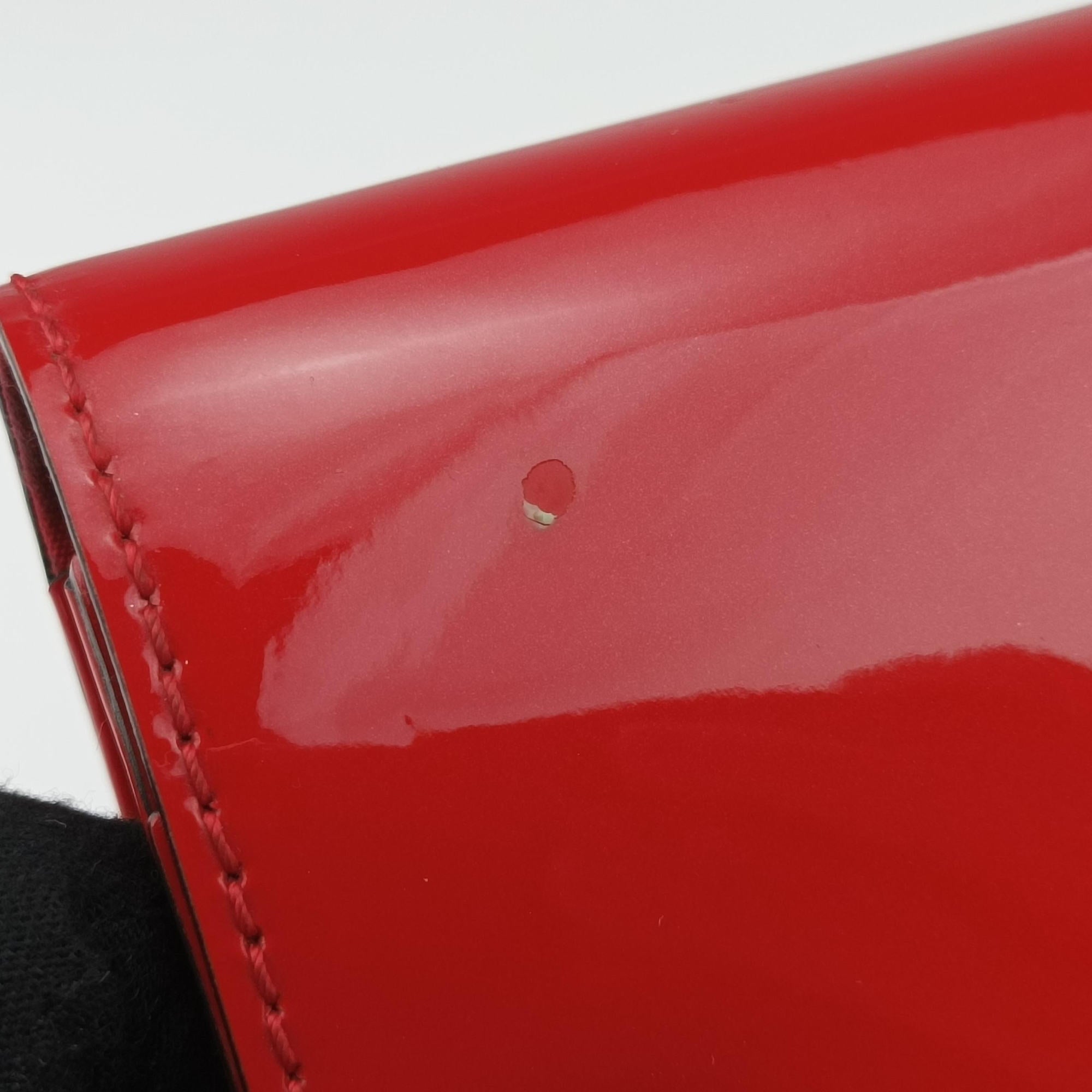 Secondhand Louis Vuitton Louise PM CERISE Vernis M64550 shoulderbag | stylenewstar