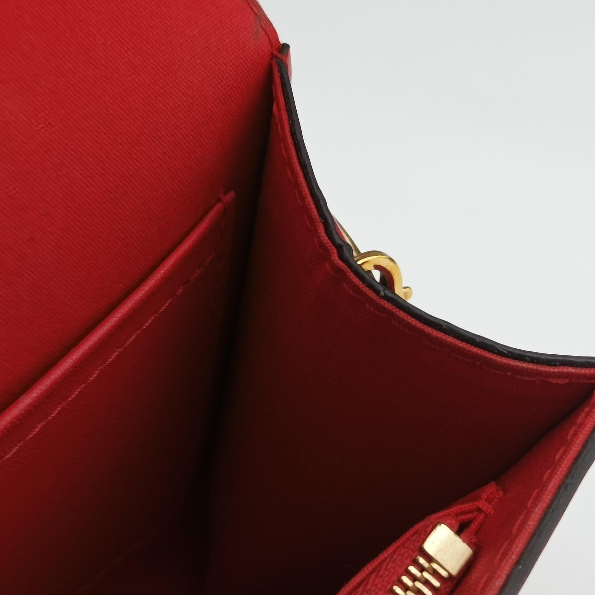 Secondhand Louis Vuitton Louise PM CERISE Vernis M64550 shoulderbag | stylenewstar
