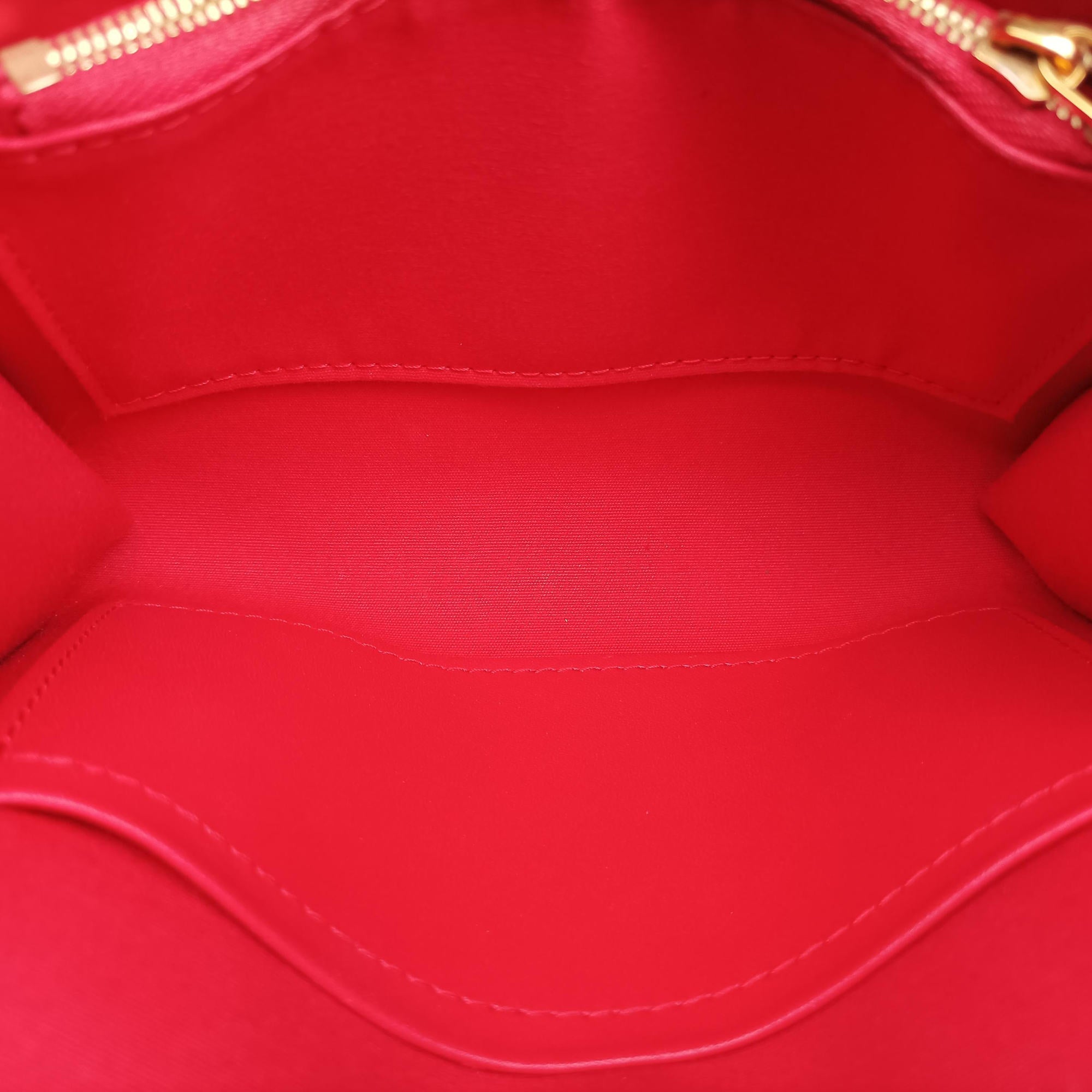 Secondhand Louis Vuitton Louise PM CERISE Vernis M64550 shoulderbag | stylenewstar