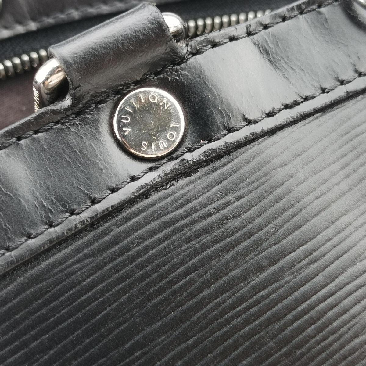 Pre-owned Louis Vuitton Brea MM Noir Epi M40329 shoulderbag | stylenewstar