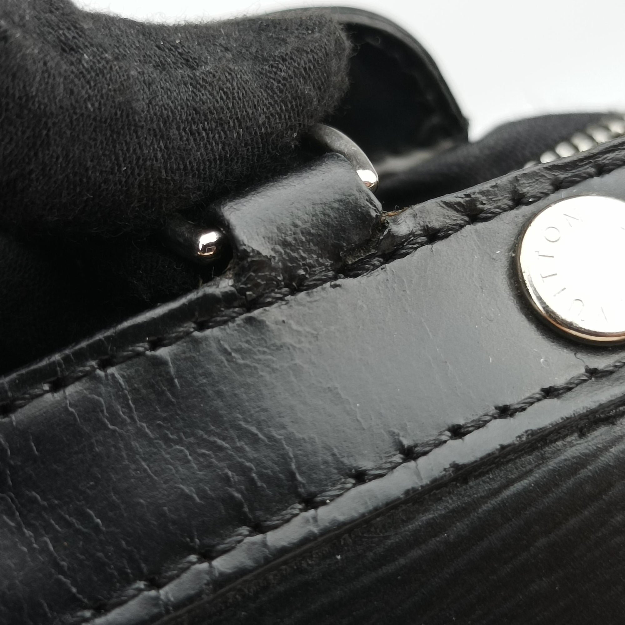 Pre-owned Louis Vuitton Brea MM Noir Epi M40329 shoulderbag | stylenewstar