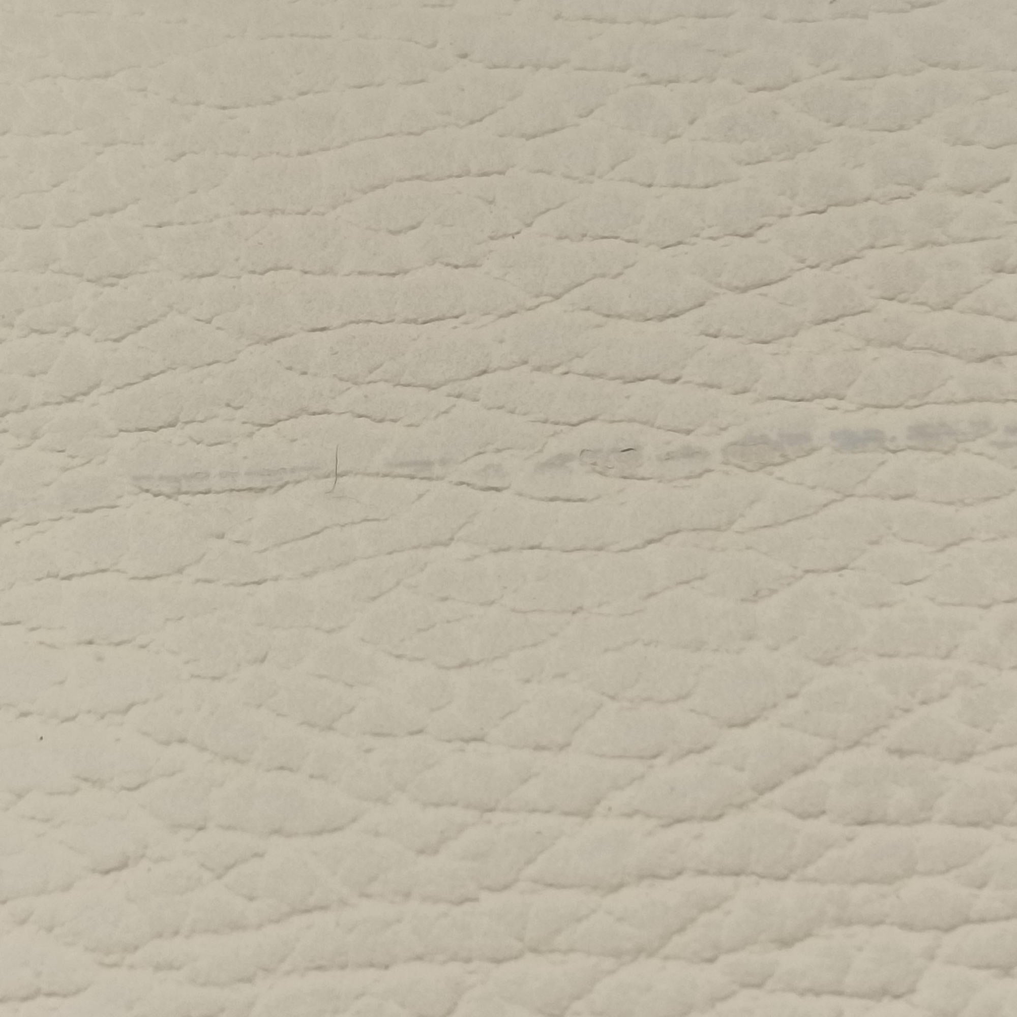 Pre-owned Gucci Interlocking G White Leather 607720 shoulderbag | stylenewstar