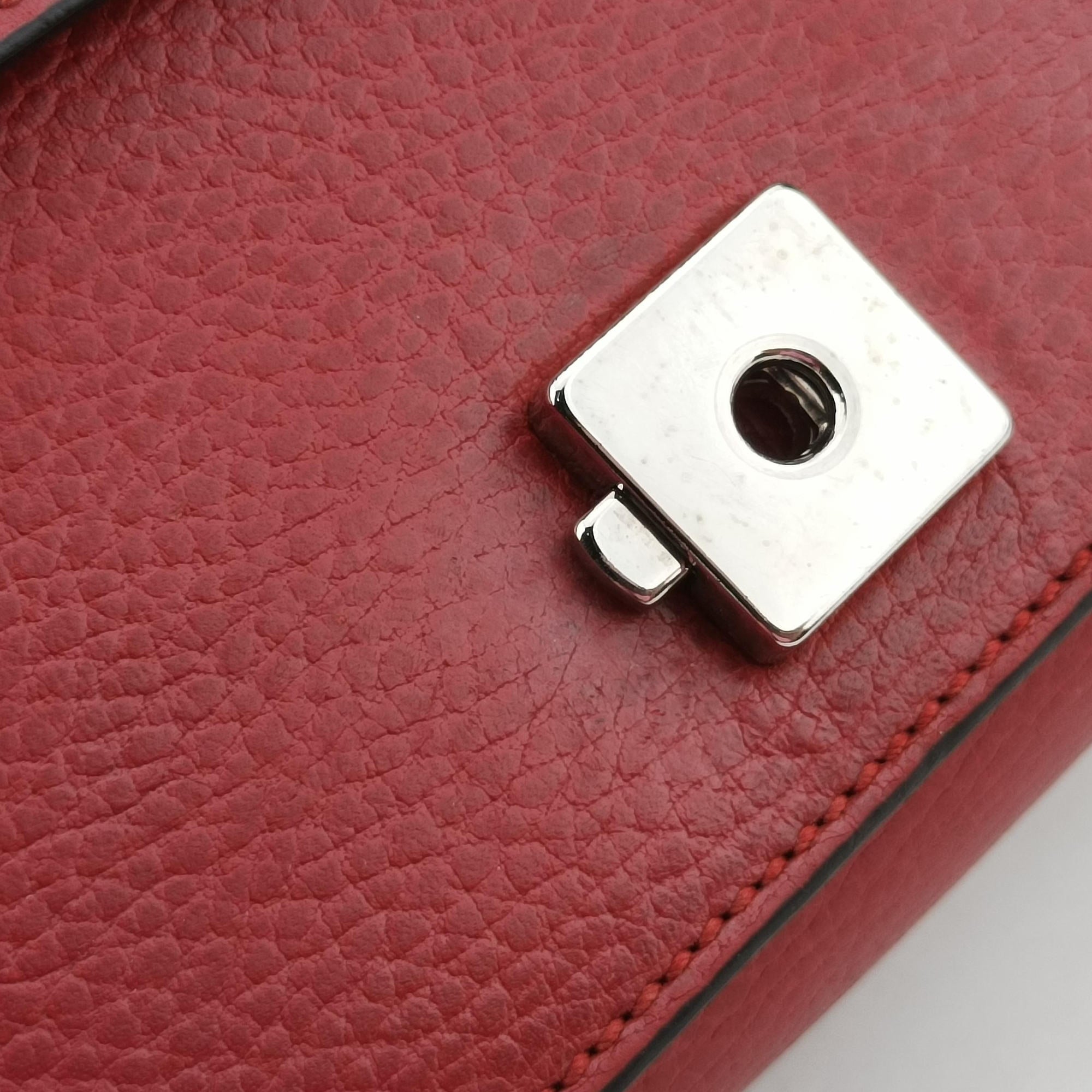 Secondhand Gucci Dionysus Red Leather 499623 shoulderbag | stylenewstar
