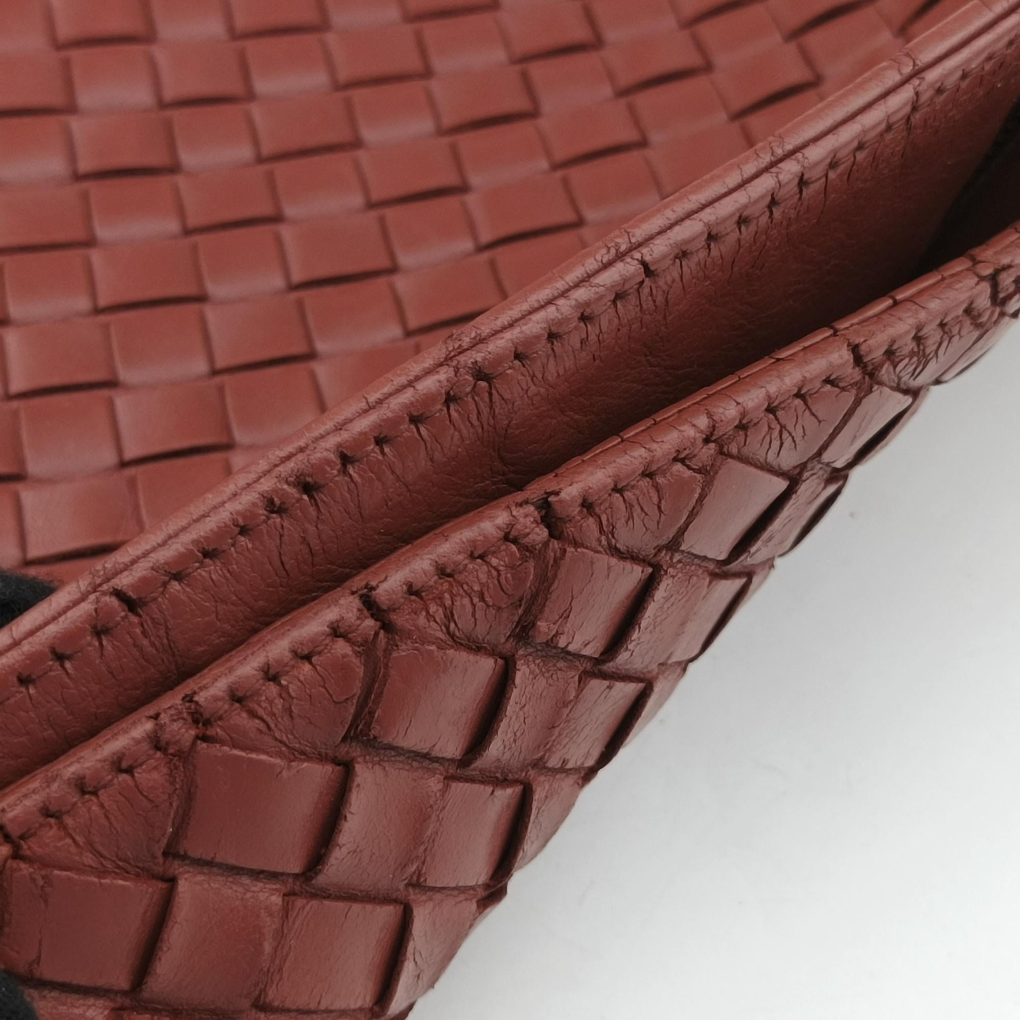 Pre-owned Bottega Veneta Intrecciato Red lambskin  shoulderbag | stylenewstar