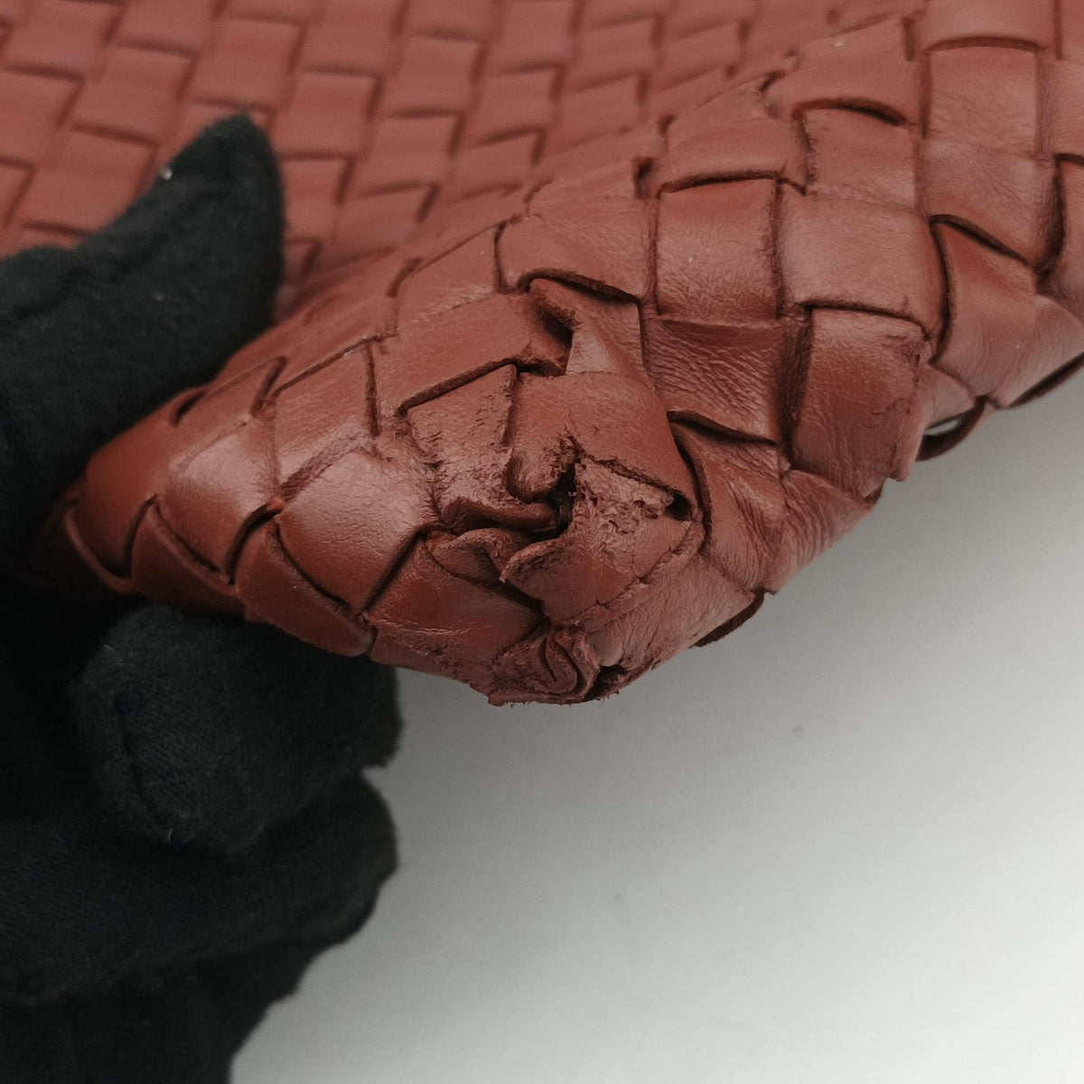 Pre-owned Bottega Veneta Intrecciato Red lambskin  shoulderbag | stylenewstar