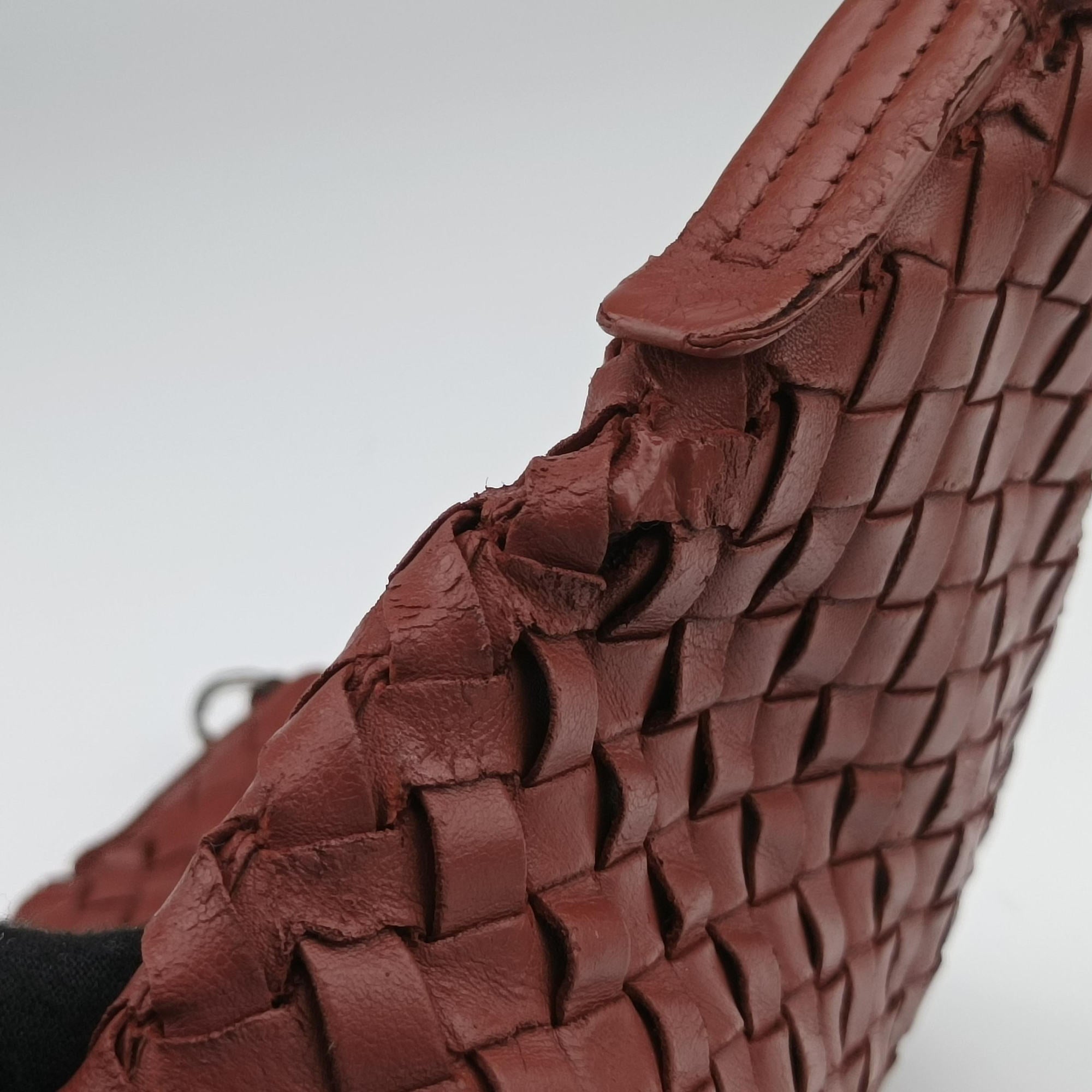Pre-owned Bottega Veneta Intrecciato Red lambskin  shoulderbag | stylenewstar