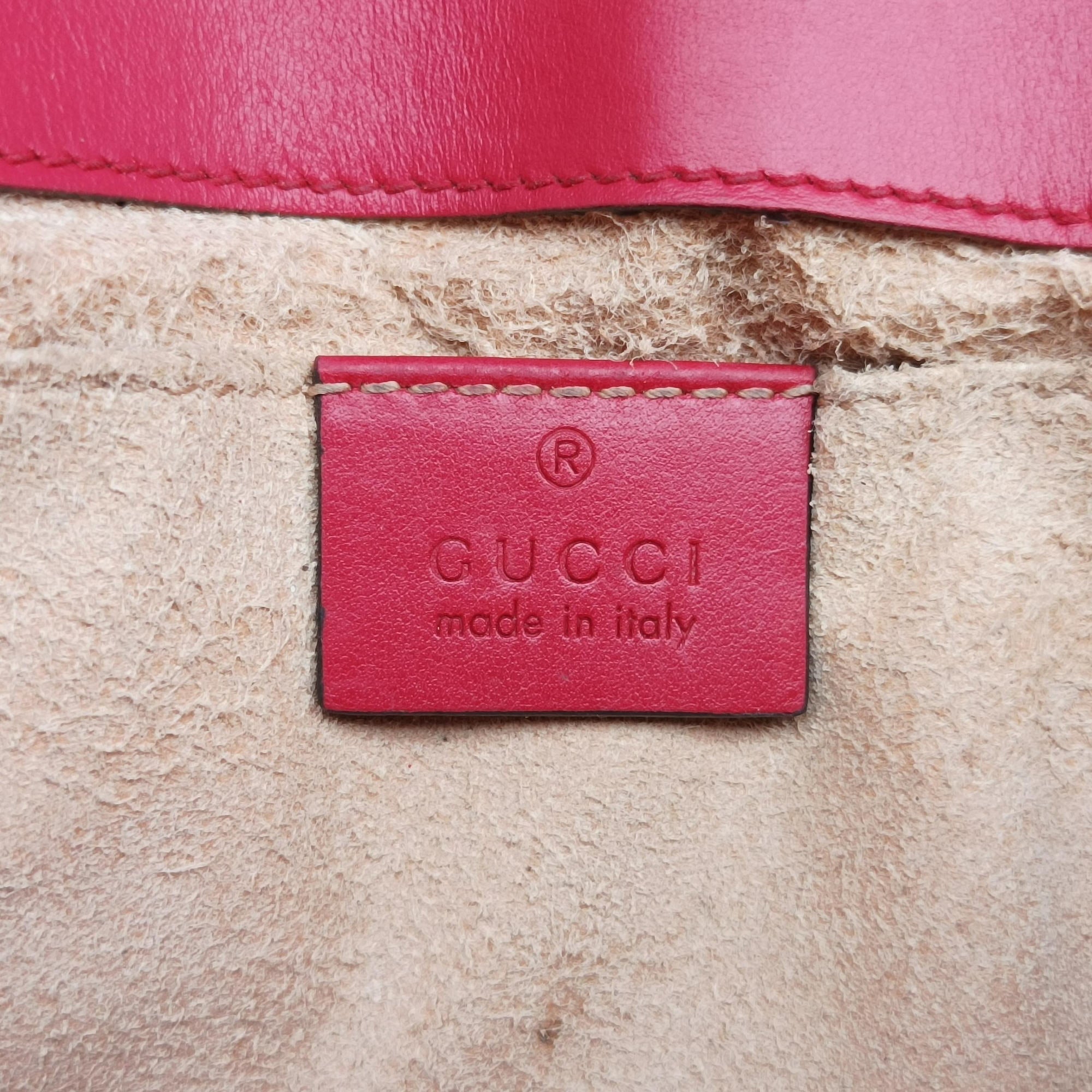 Secondhand Gucci GG Marmont Red Leather 446744 shoulderbag | stylenewstar