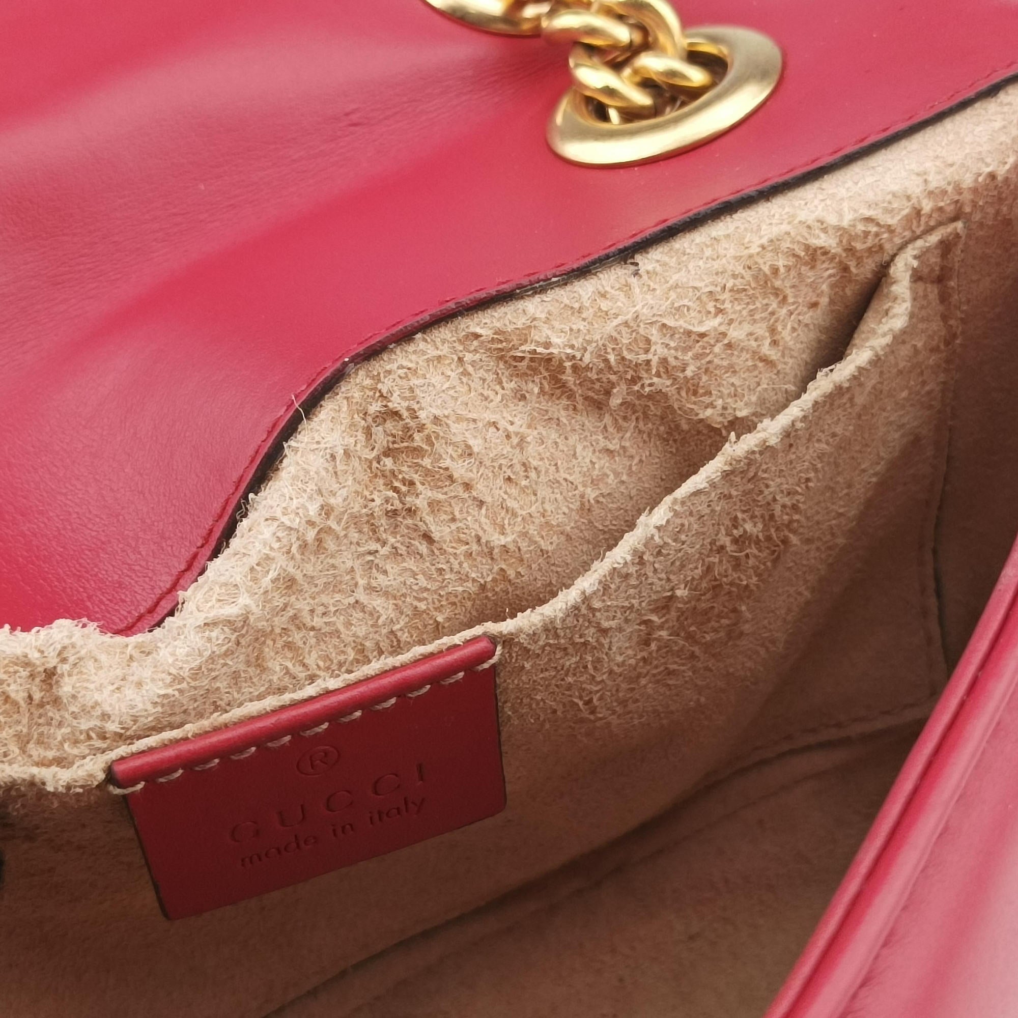 Secondhand Gucci GG Marmont Red Leather 446744 shoulderbag | stylenewstar
