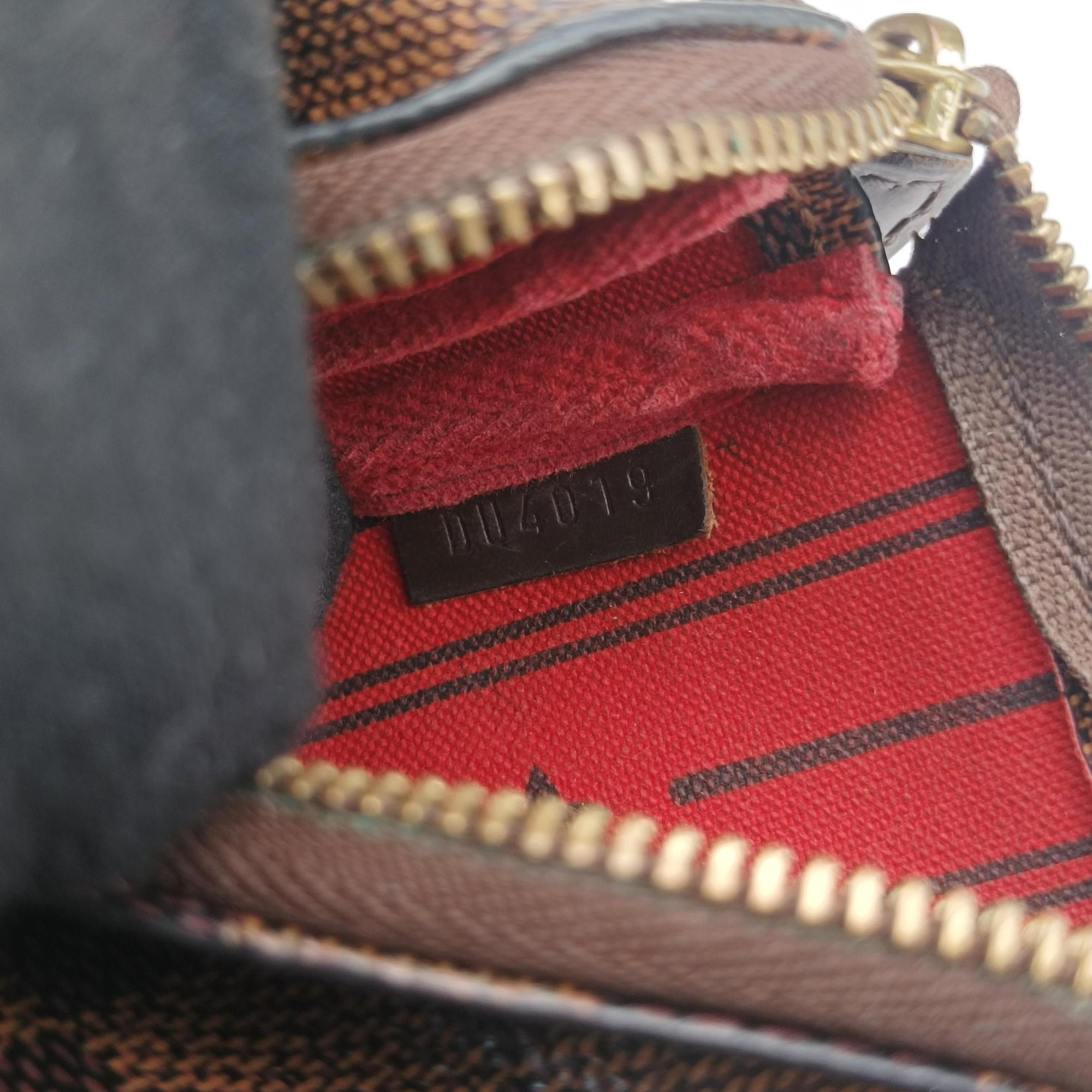 Secondhand Louis Vuitton T&B Mini Pochette Accessoires EBENE×multi Damier Canvas N58011 handbag | stylenewstar