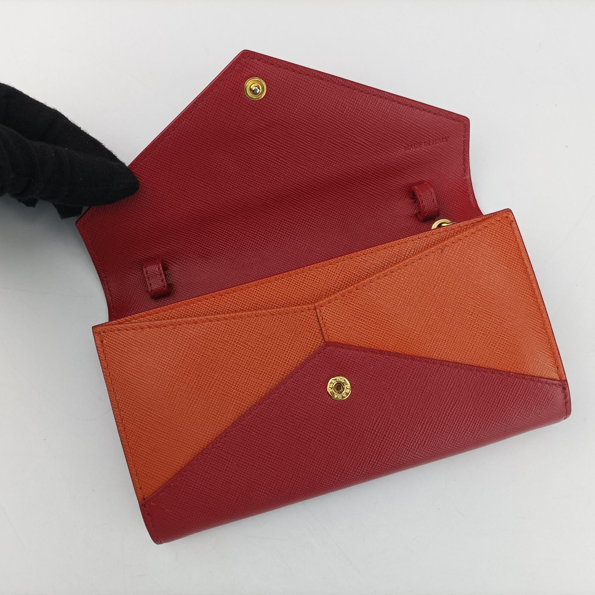 Pre-owned Prada Envelope Red x Orange Saffiano Leather  shoulderbag | stylenewstar