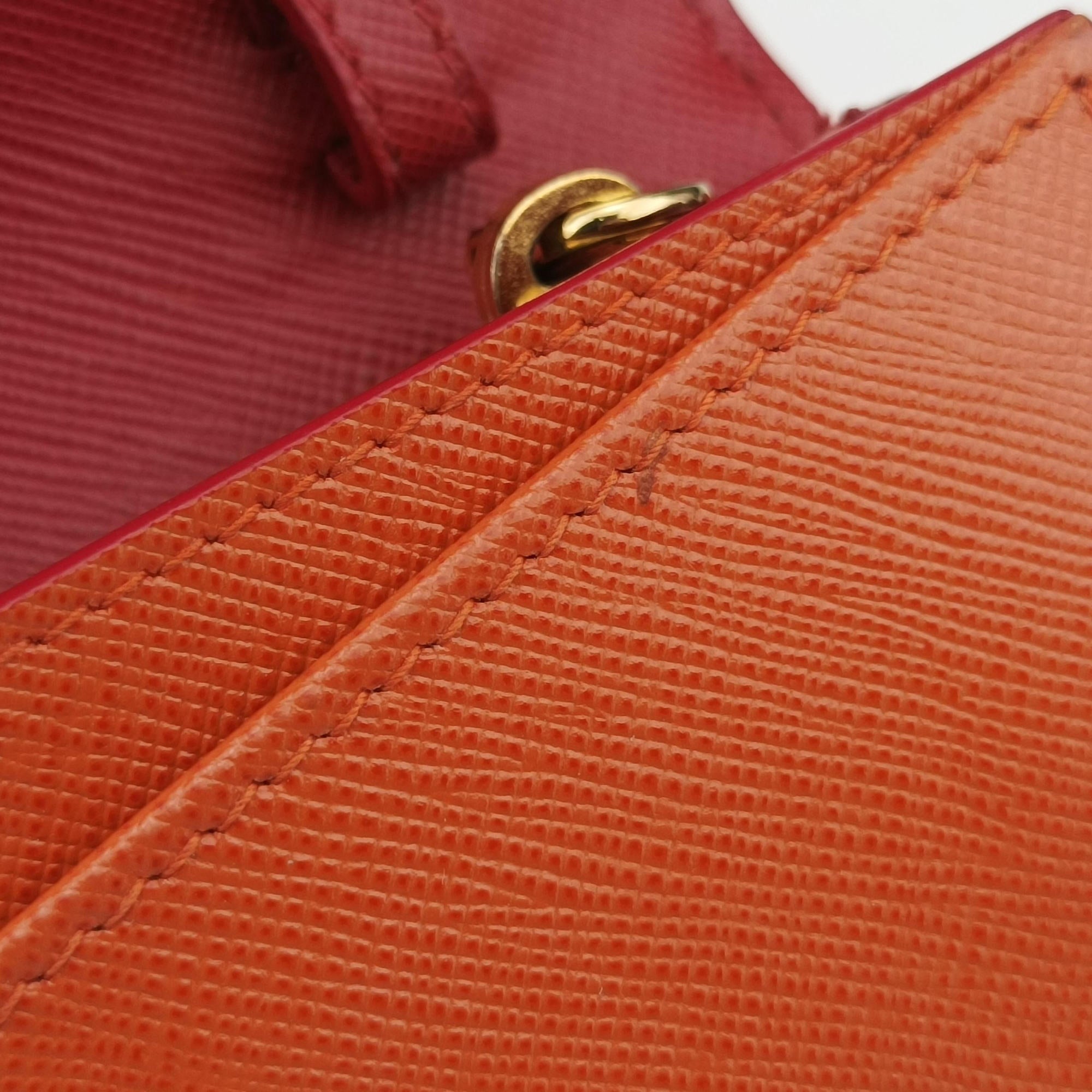 Pre-owned Prada Envelope Red x Orange Saffiano Leather  shoulderbag | stylenewstar