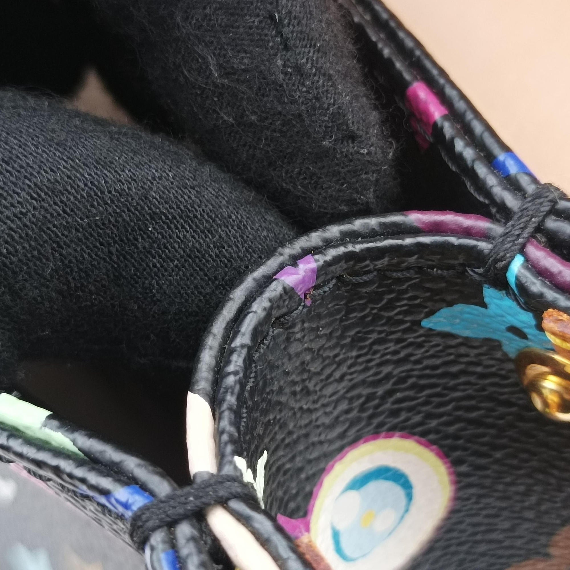 Pre-owned Louis Vuitton Eye need you Noir Monogram Multicolor M92050 shoulderbag | stylenewstar