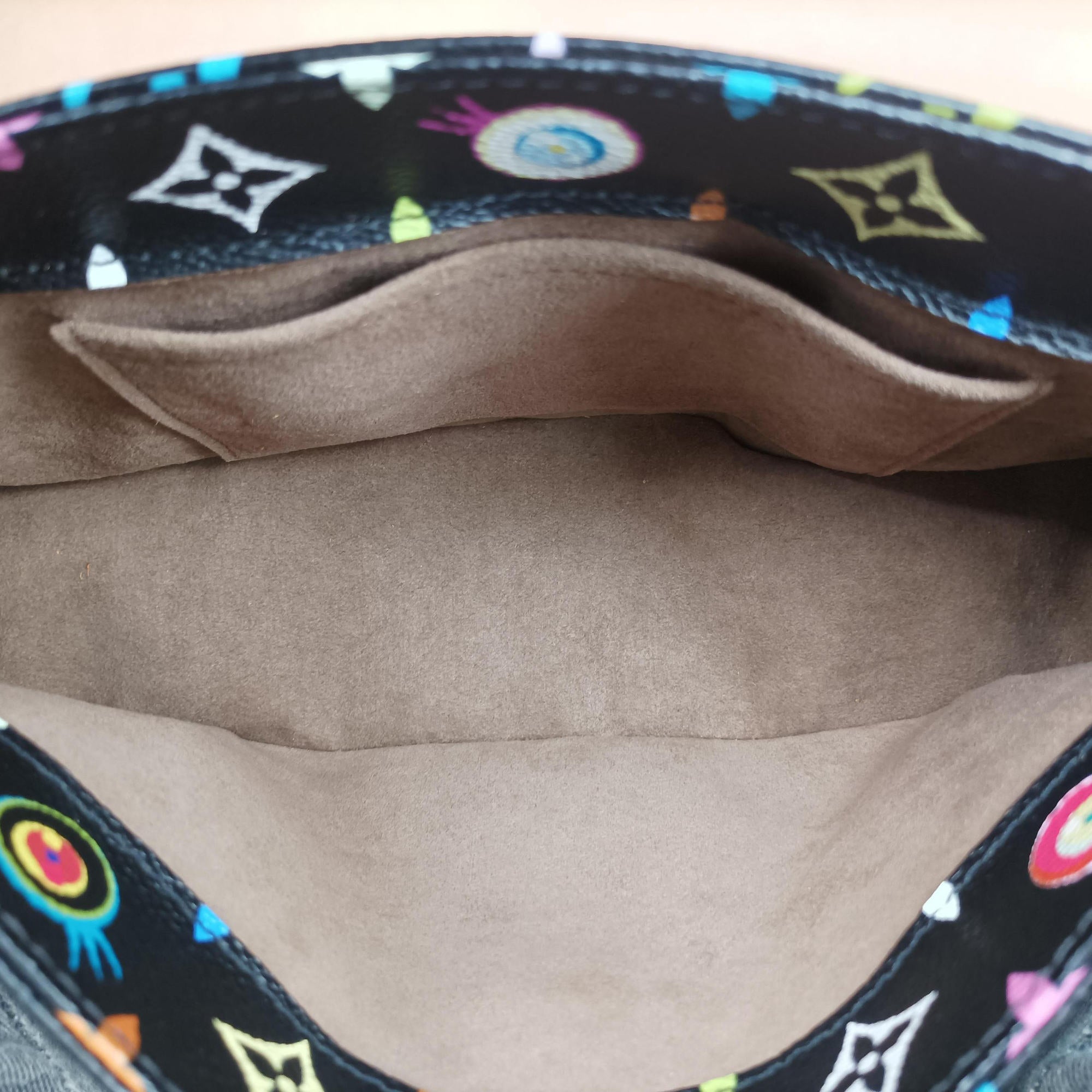 Pre-owned Louis Vuitton Eye need you Noir Monogram Multicolor M92050 shoulderbag | stylenewstar