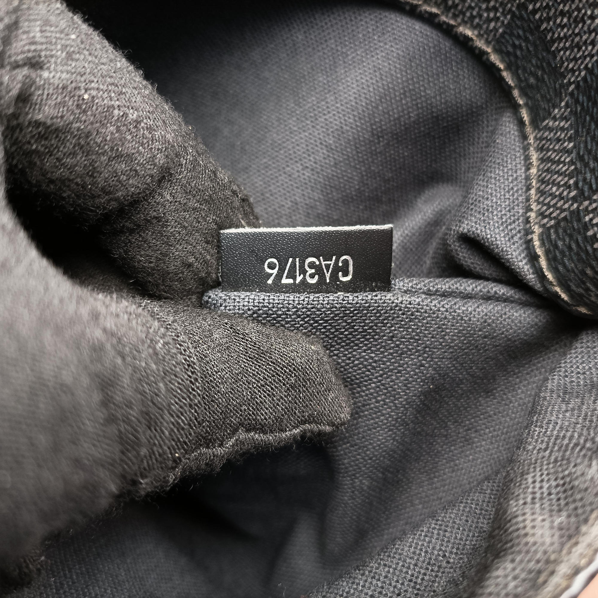 Vintage Louis Vuitton DISTRICT PM Noir Damier GRAPHITE N41714 shoulderbag | stylenewstar