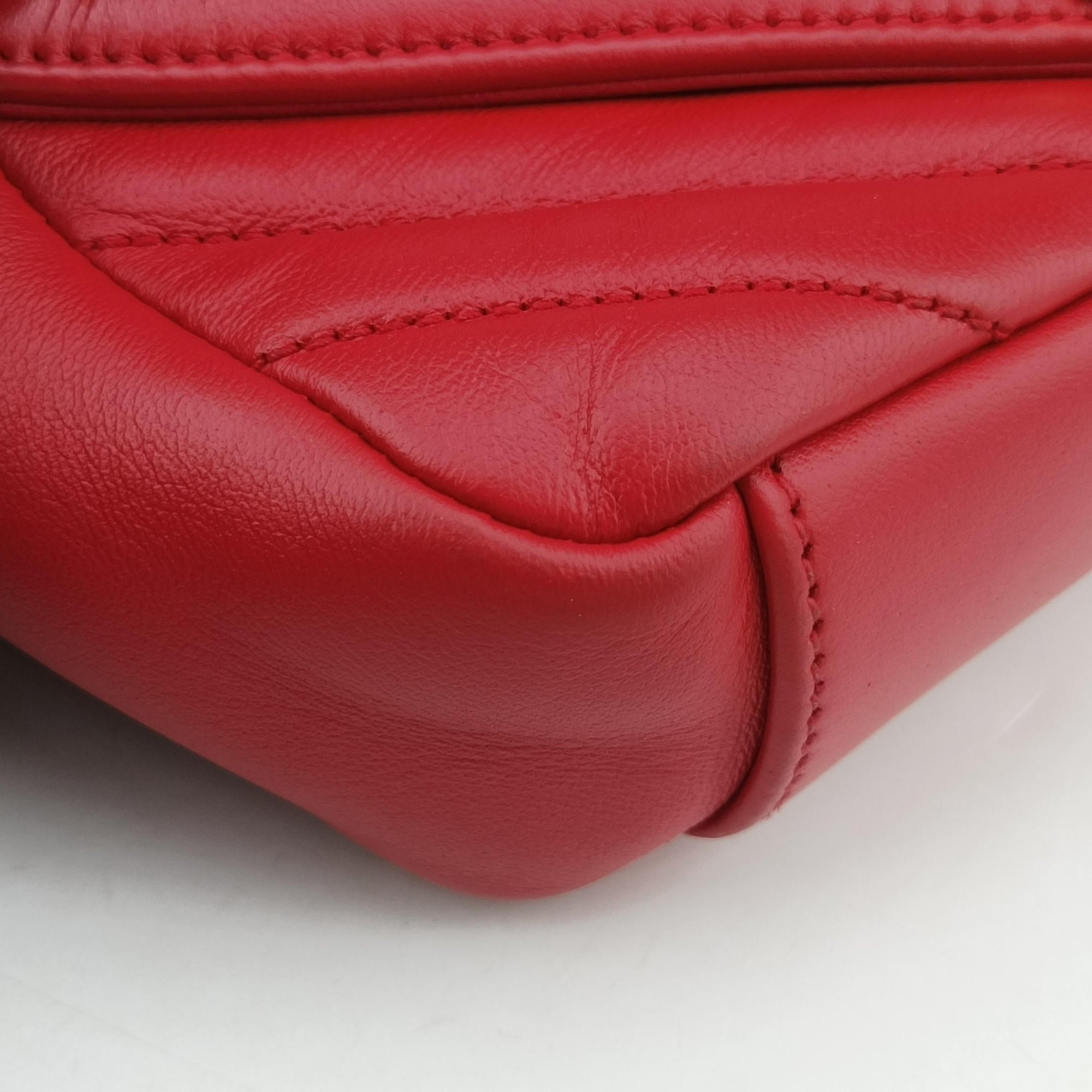 Vintage Yves Saint Laurent Baby Chai Red Leather 399289 shoulderbag | stylenewstar