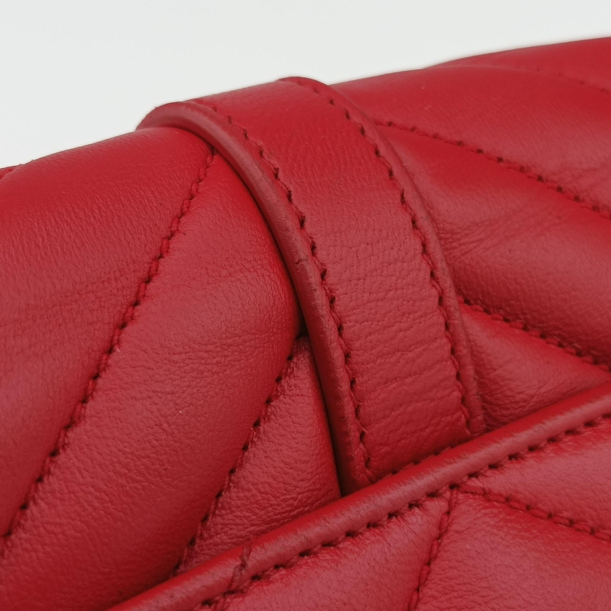 Vintage Yves Saint Laurent Baby Chai Red Leather 399289 shoulderbag | stylenewstar