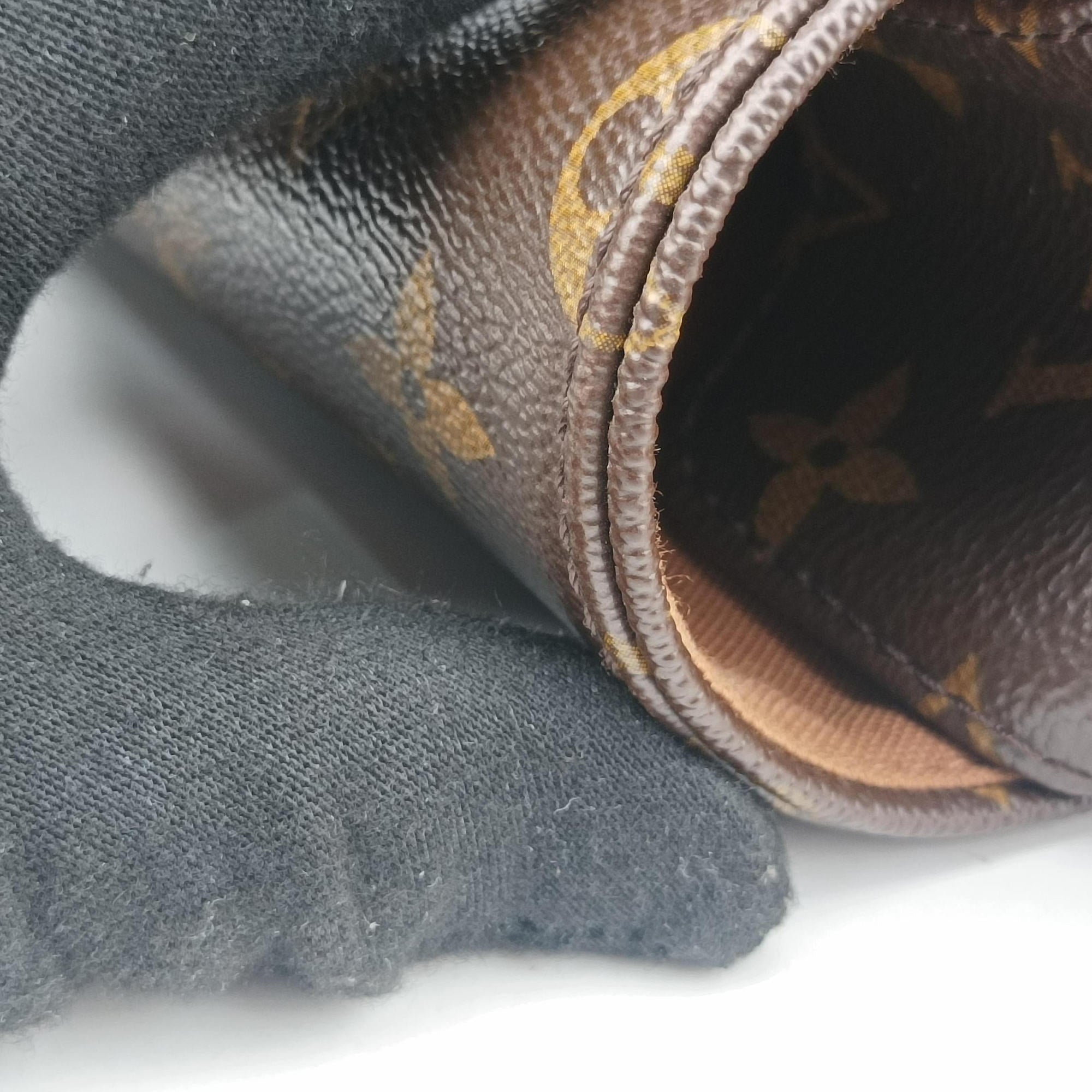 Pre-owned Louis Vuitton Abbesses Messenger MM brown Monogram canvas M97038 shoulderbag | stylenewstar