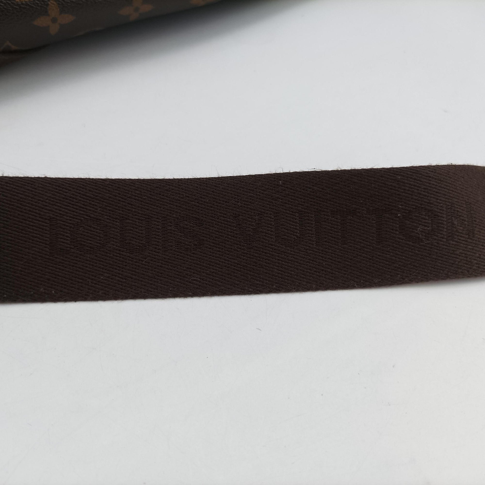 Pre-owned Louis Vuitton Abbesses Messenger MM brown Monogram canvas M97038 shoulderbag | stylenewstar