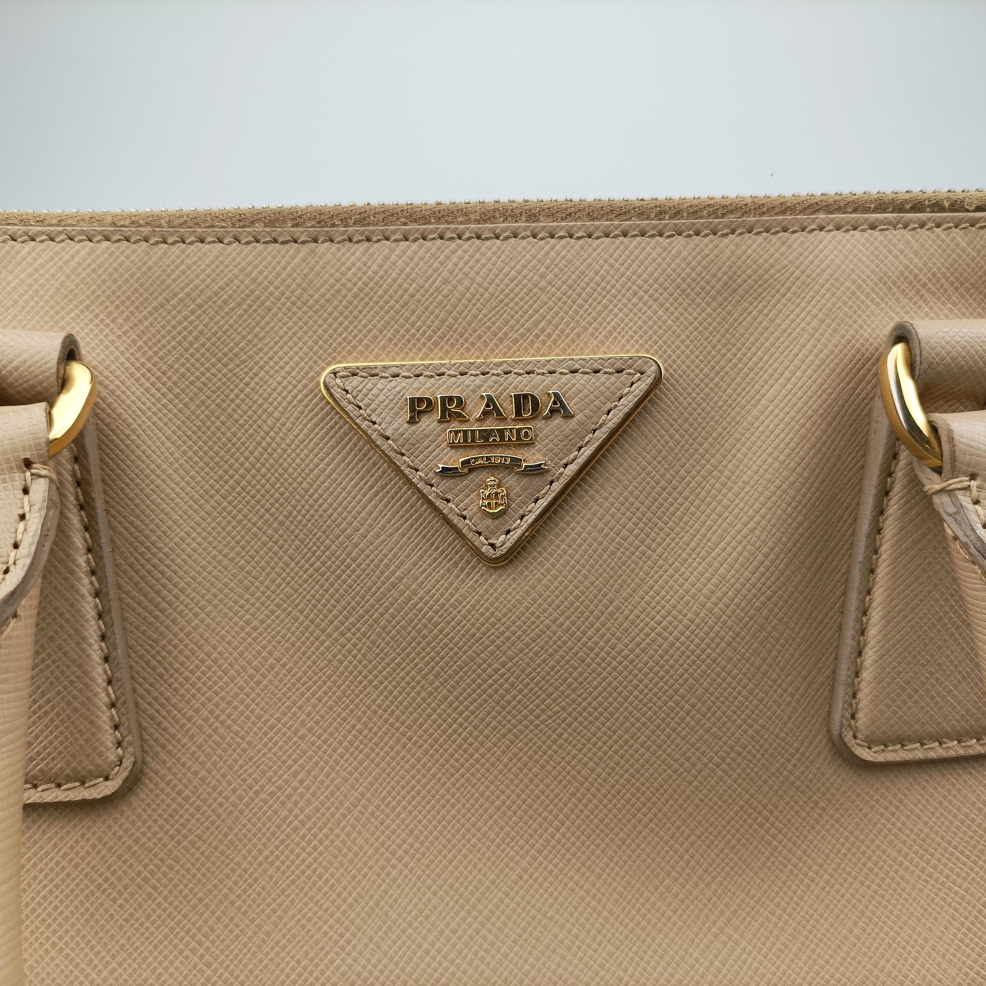 Pre-owned Prada Galleria Beige SAFFIANO Leather BN1786 shoulderbag | stylenewstar