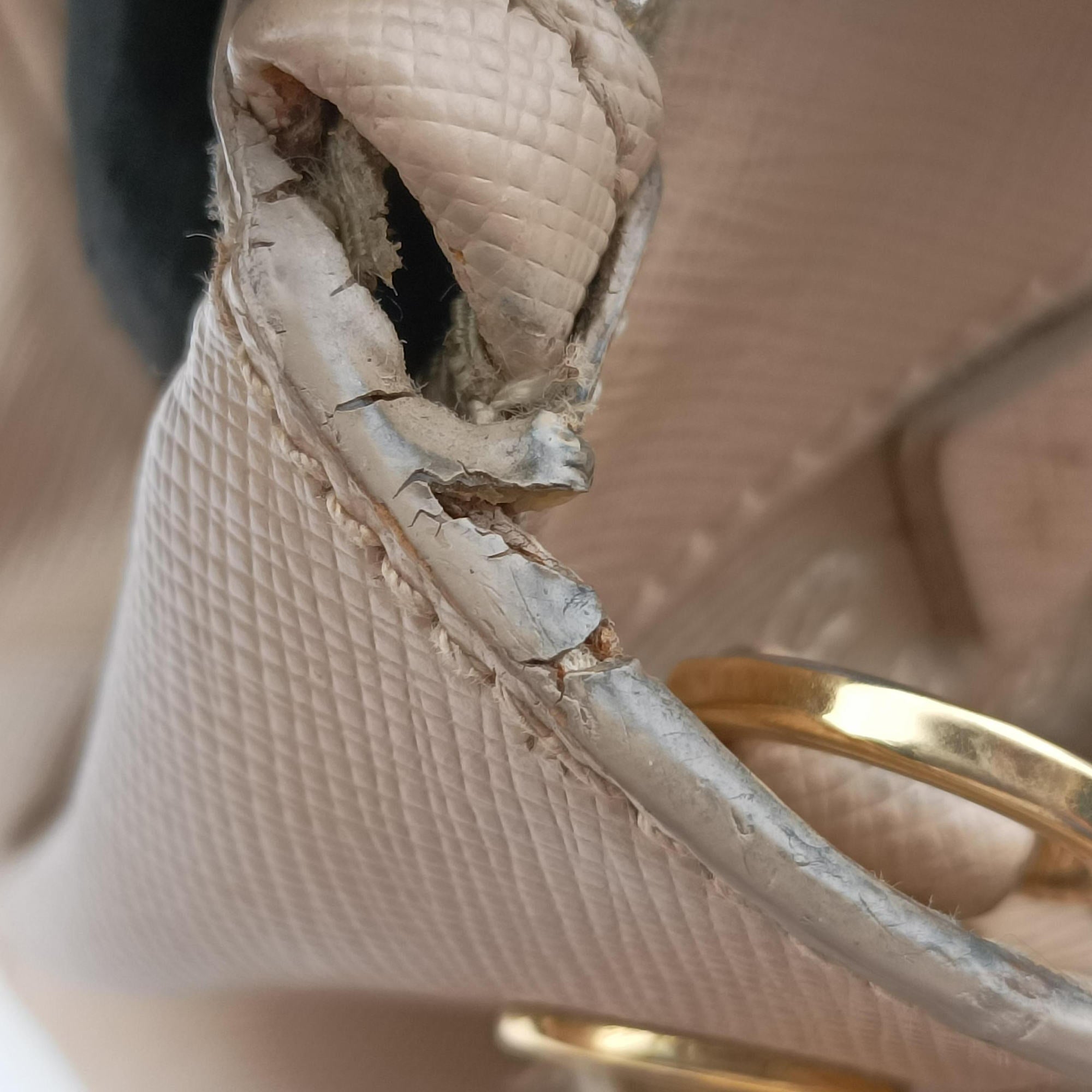 Pre-owned Prada Galleria Beige SAFFIANO Leather BN1786 shoulderbag | stylenewstar