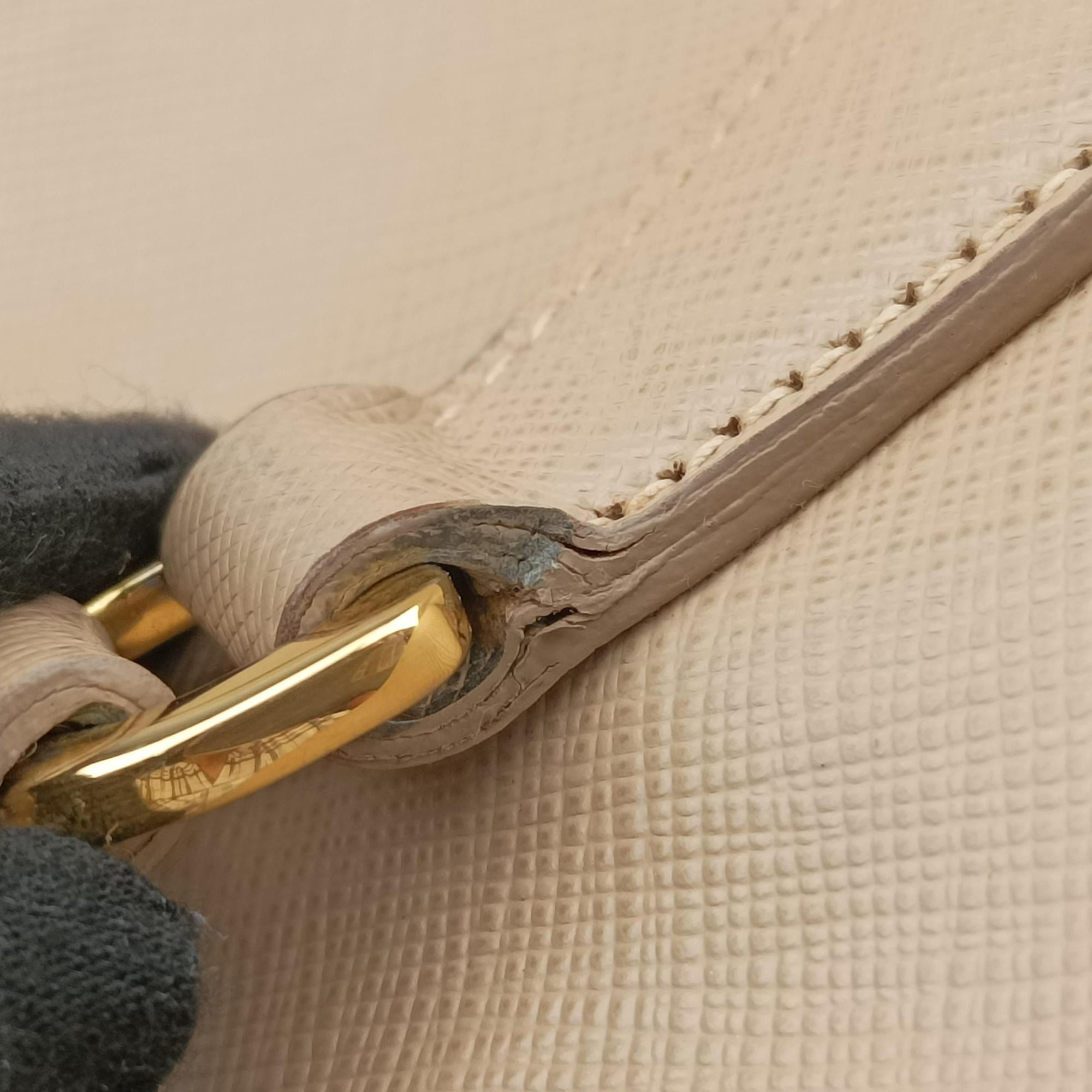 Pre-owned Prada Galleria Beige SAFFIANO Leather BN1786 shoulderbag | stylenewstar