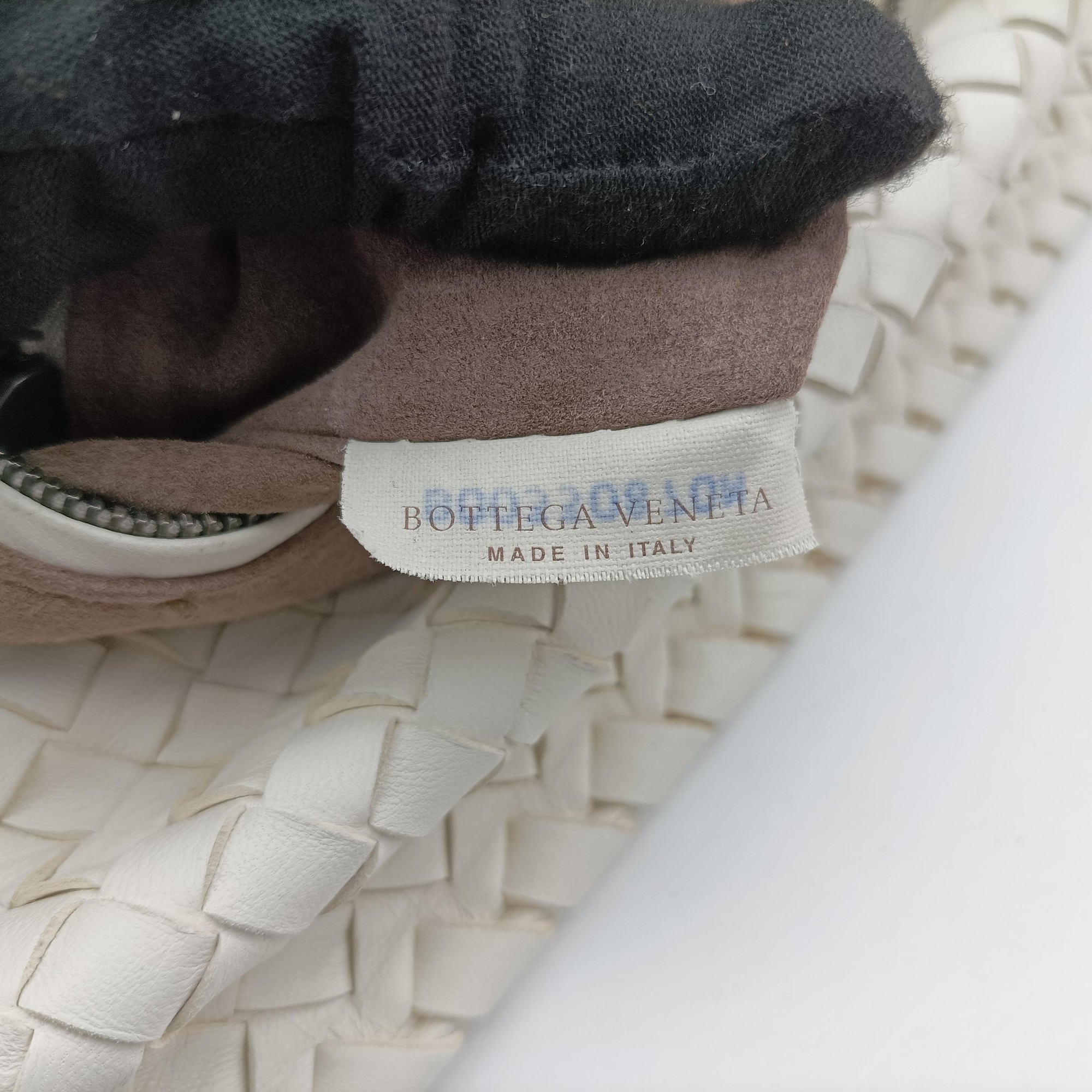 Pre-owned Bottega Veneta Intrecciato White lambskin  handbag | stylenewstar