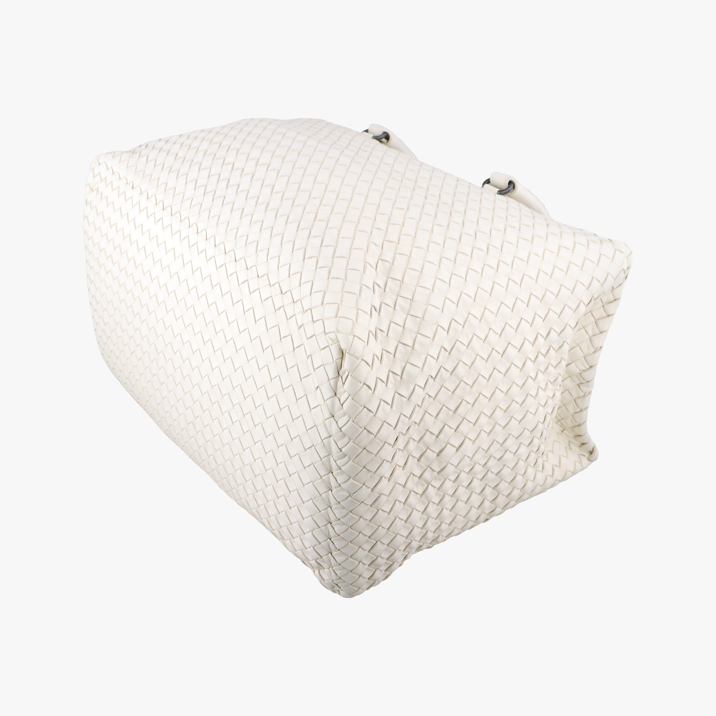 Pre-owned Bottega Veneta Intrecciato White lambskin  handbag | stylenewstar