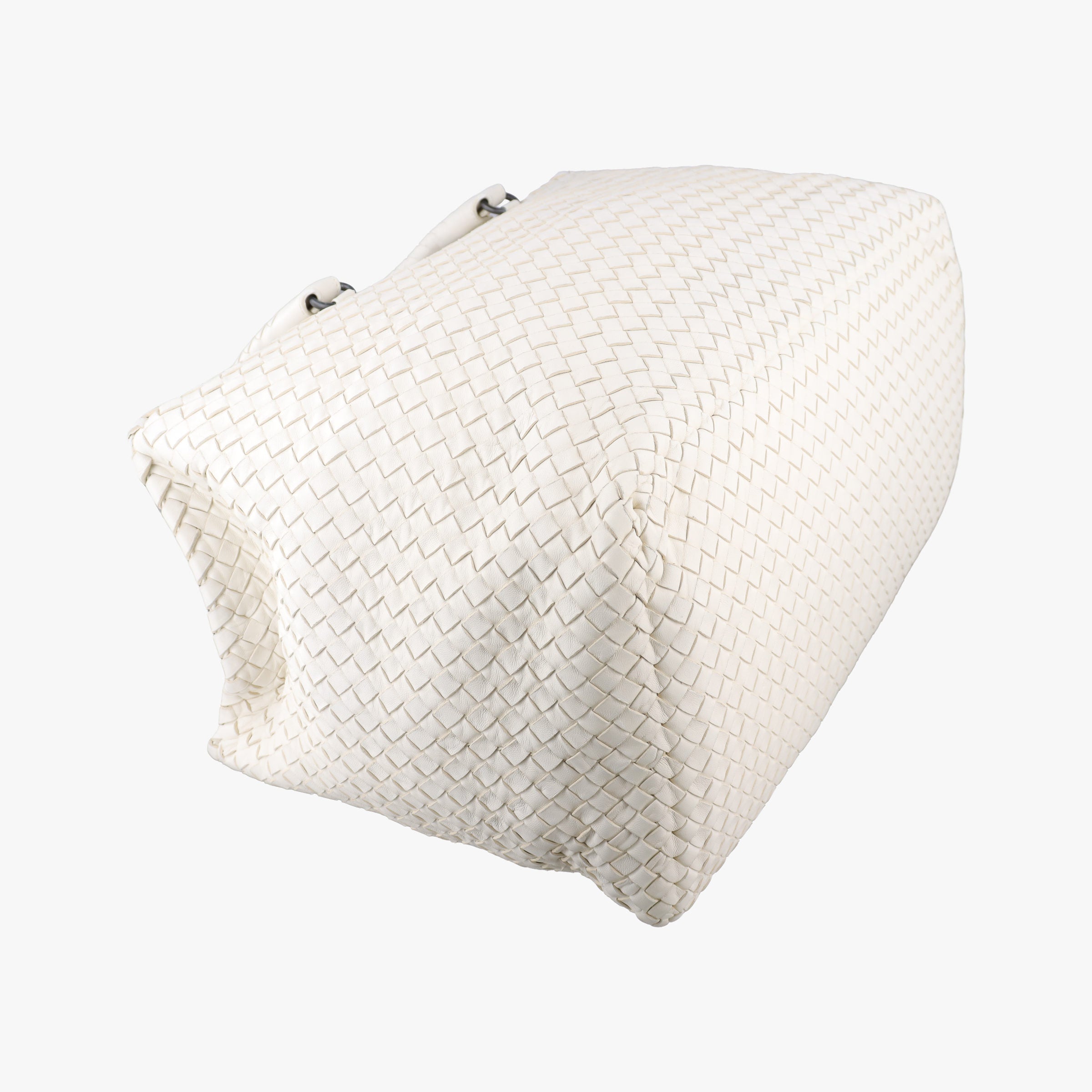 Pre-owned Bottega Veneta Intrecciato White lambskin  handbag | stylenewstar